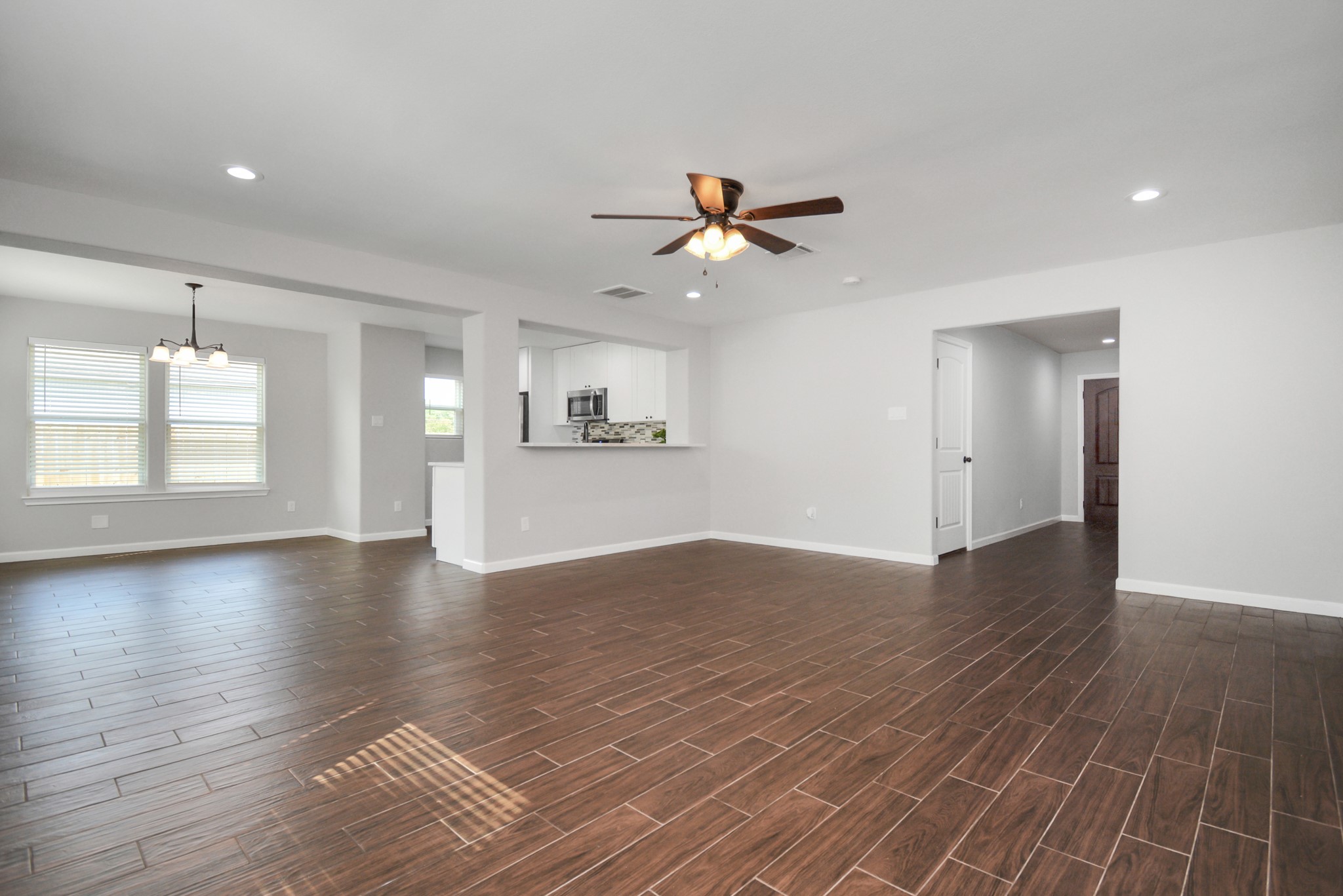 15426 Appleridge Drive Property Photo 4