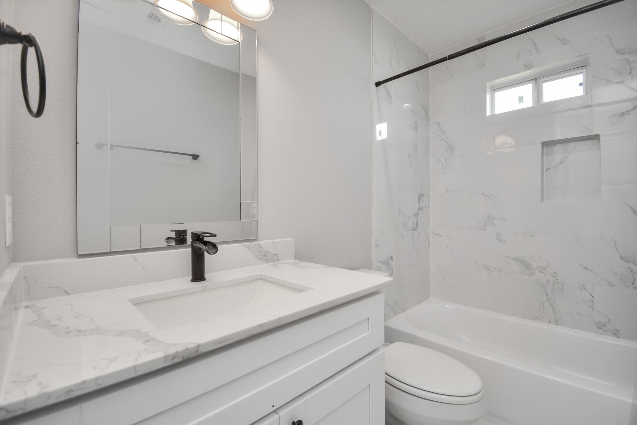 15426 Appleridge Drive Property Photo 13