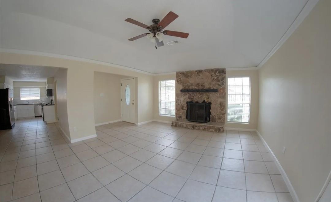 19526 Leaning Timbers Drive Property Photo 4