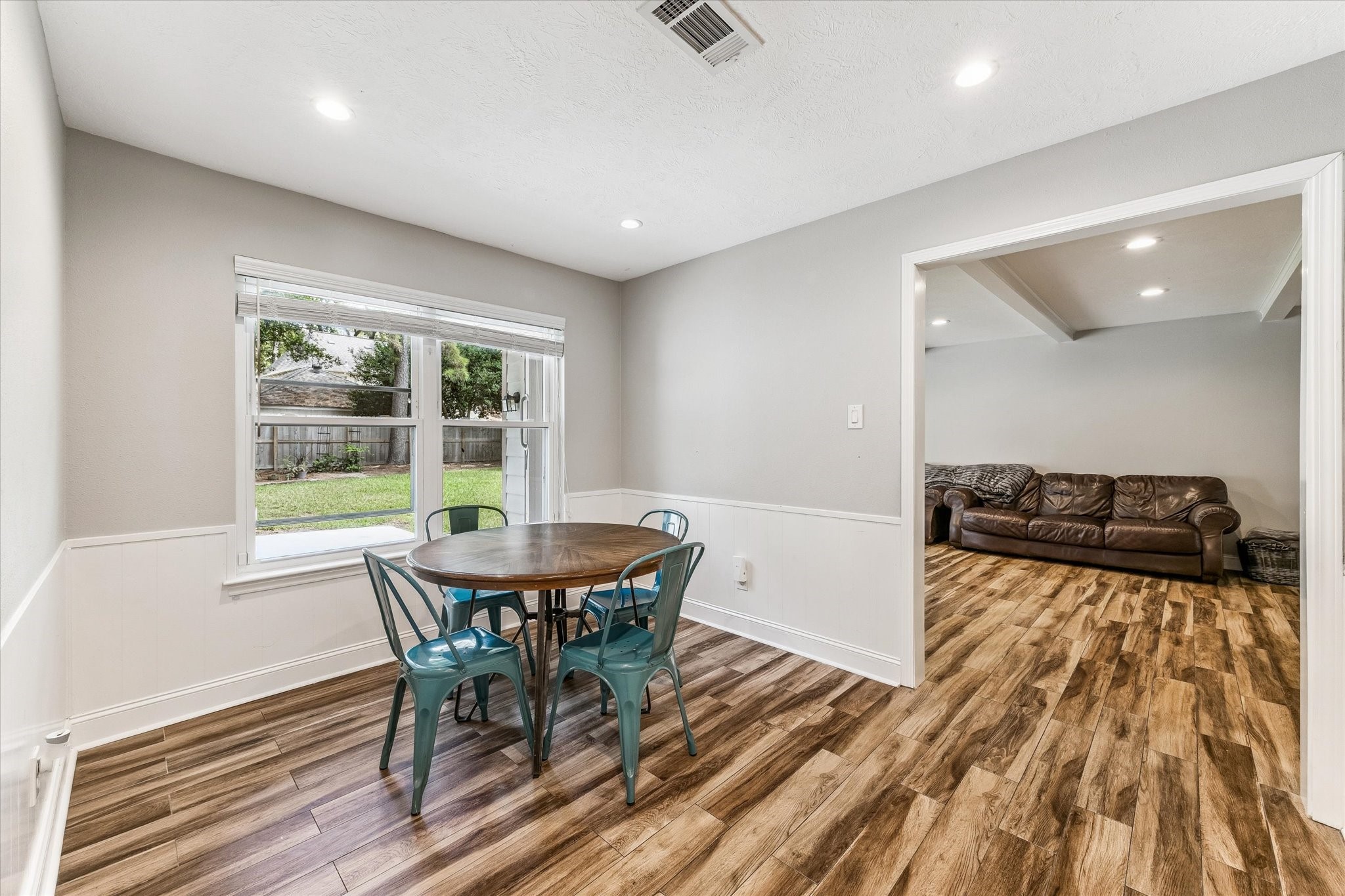 5210 Three Oaks Circle Property Photo 11