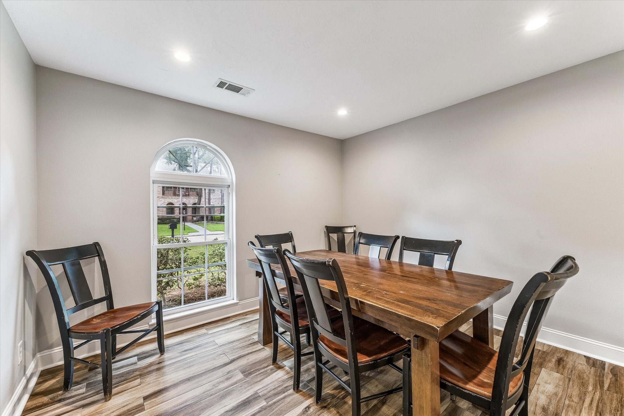 5210 Three Oaks Circle Property Photo 15
