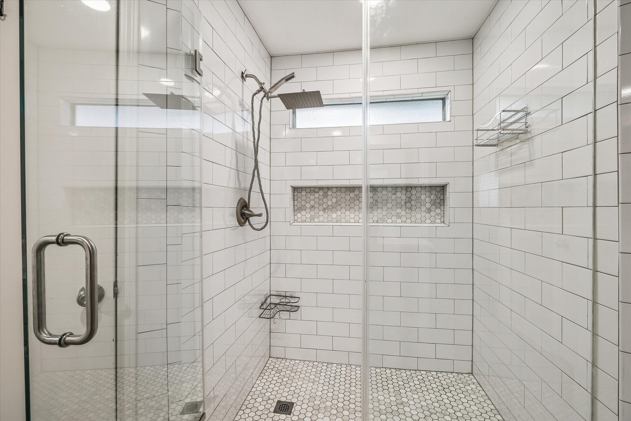 5210 Three Oaks Circle Property Photo 18