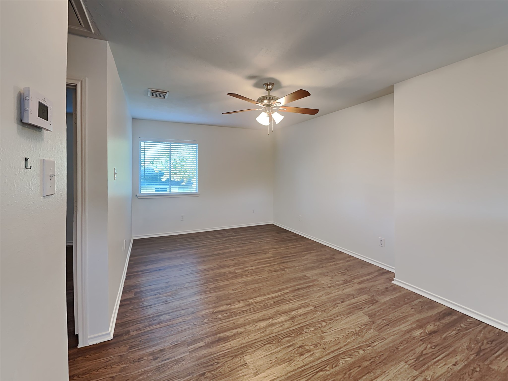 1103 Lochmoor Lane Property Photo 8