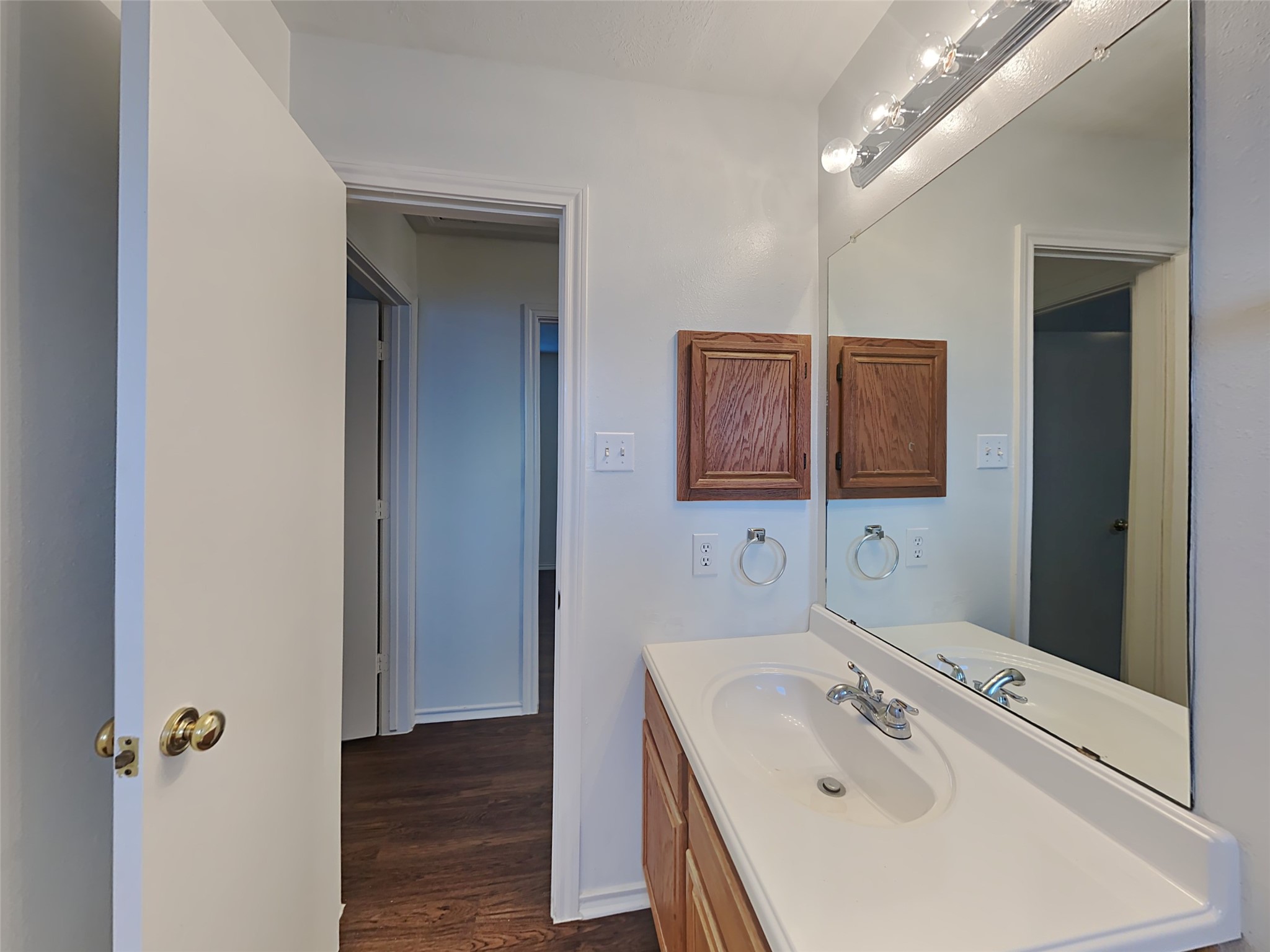 1103 Lochmoor Lane Property Photo 14