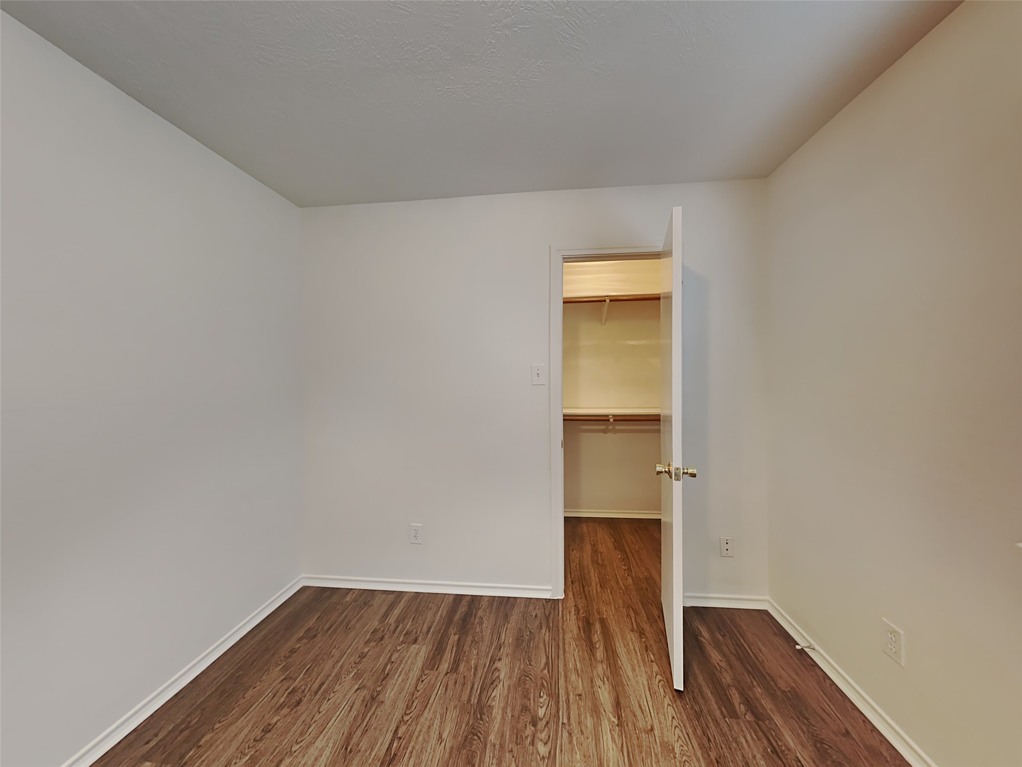 1103 Lochmoor Lane Property Photo 16