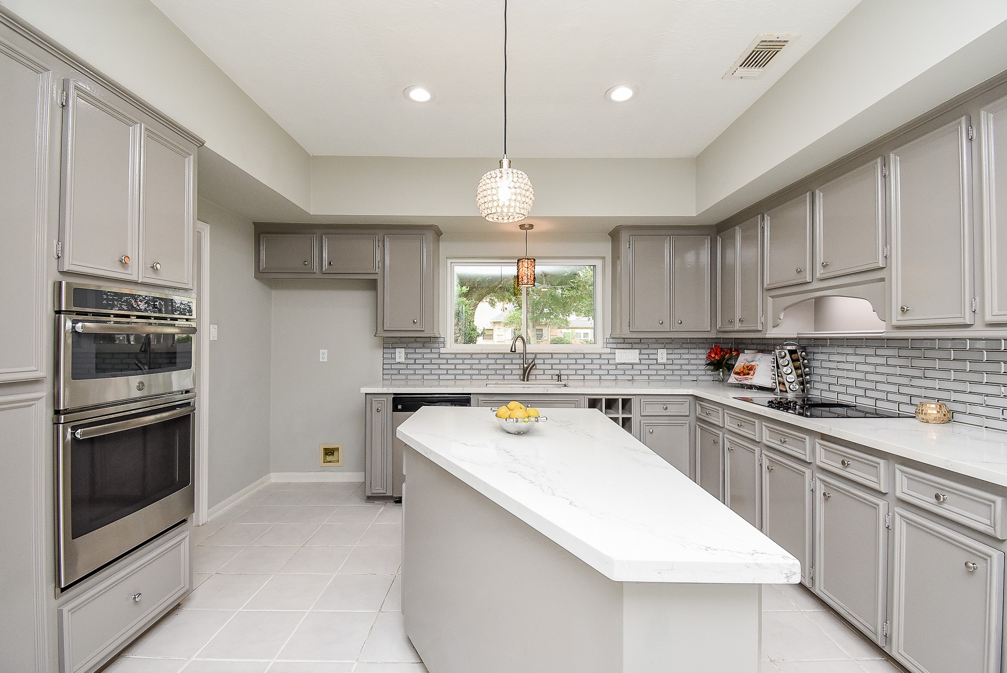 1002 Meadowlark Lane Property Photo 8