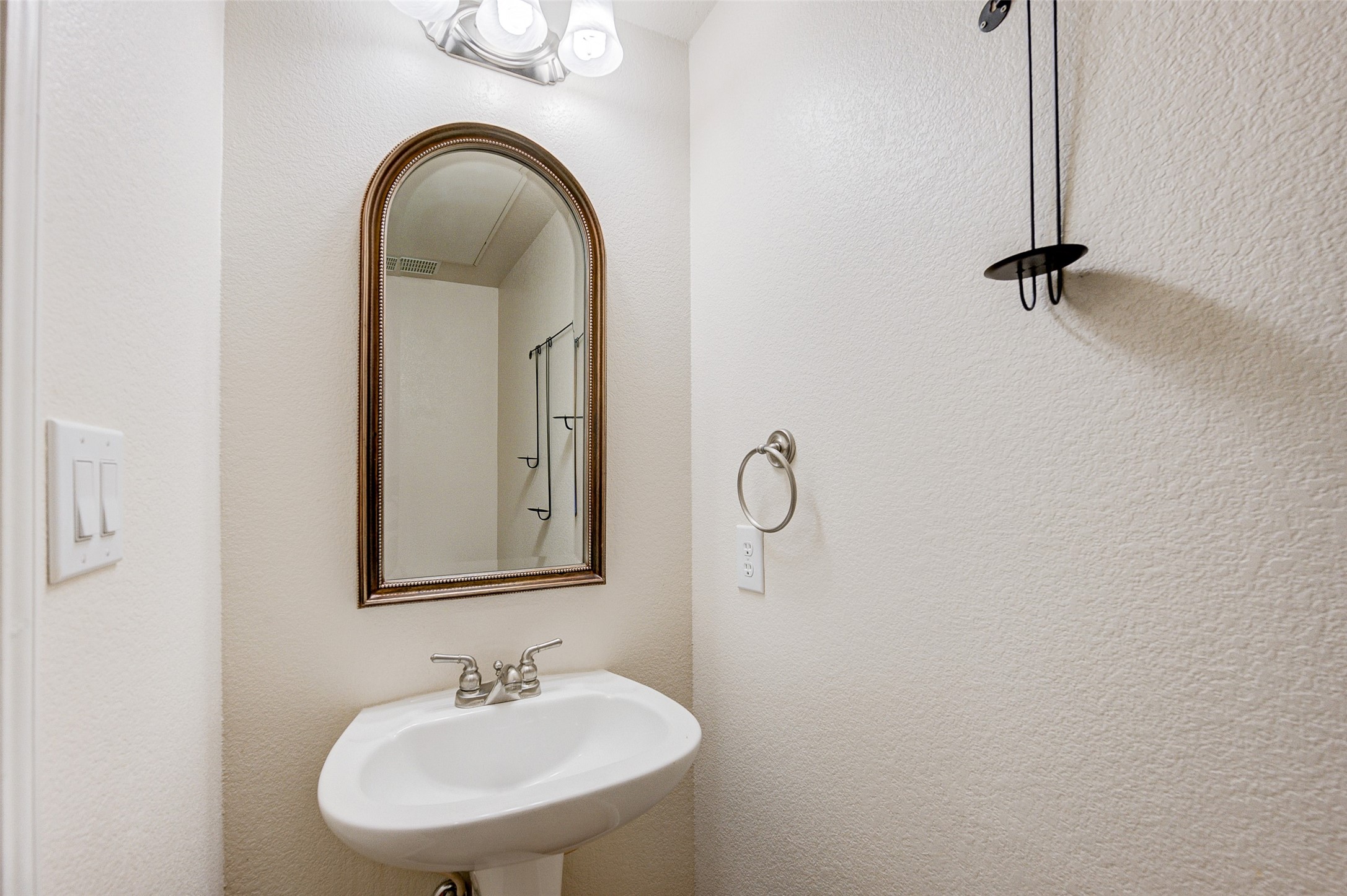 9200 Westheimer Road 705 Property Photo 13