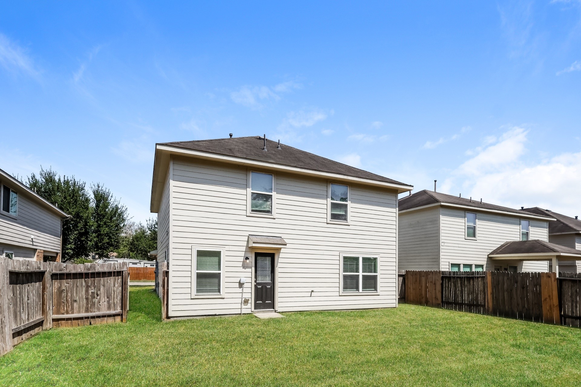 3631 Apache Meadows Drive Property Photo 3