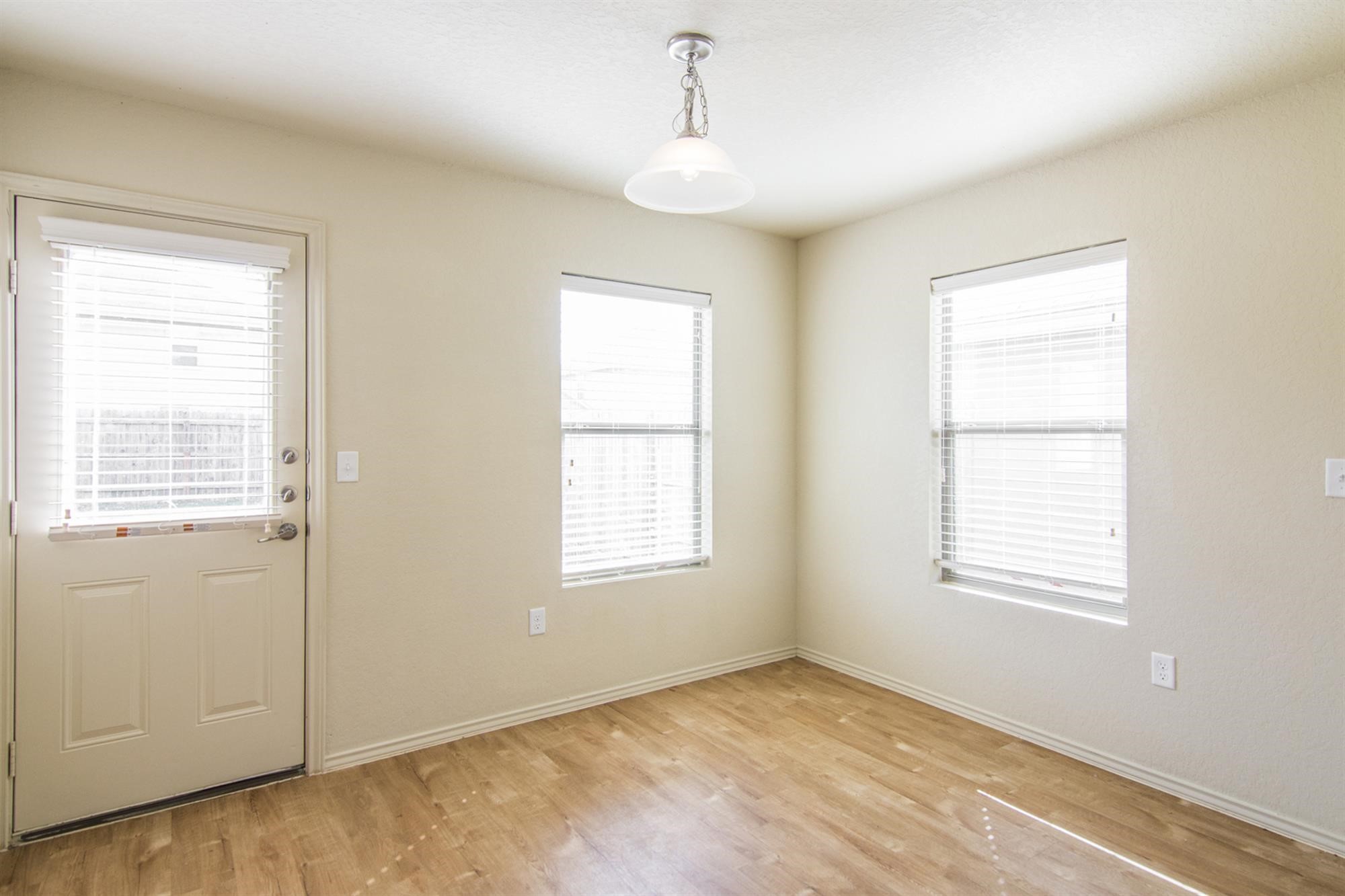 3631 Apache Meadows Drive Property Photo 7