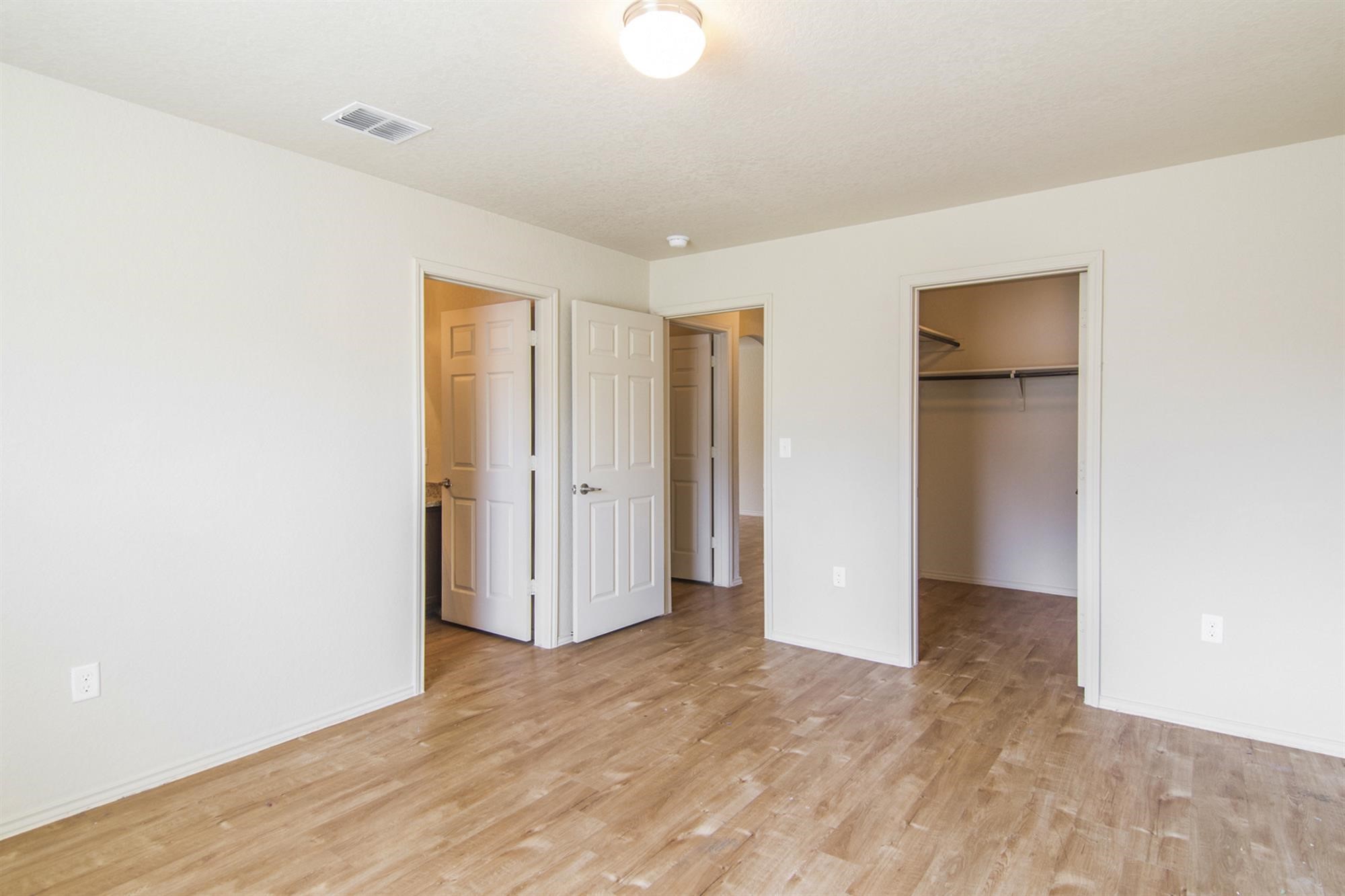 3631 Apache Meadows Drive Property Photo 11