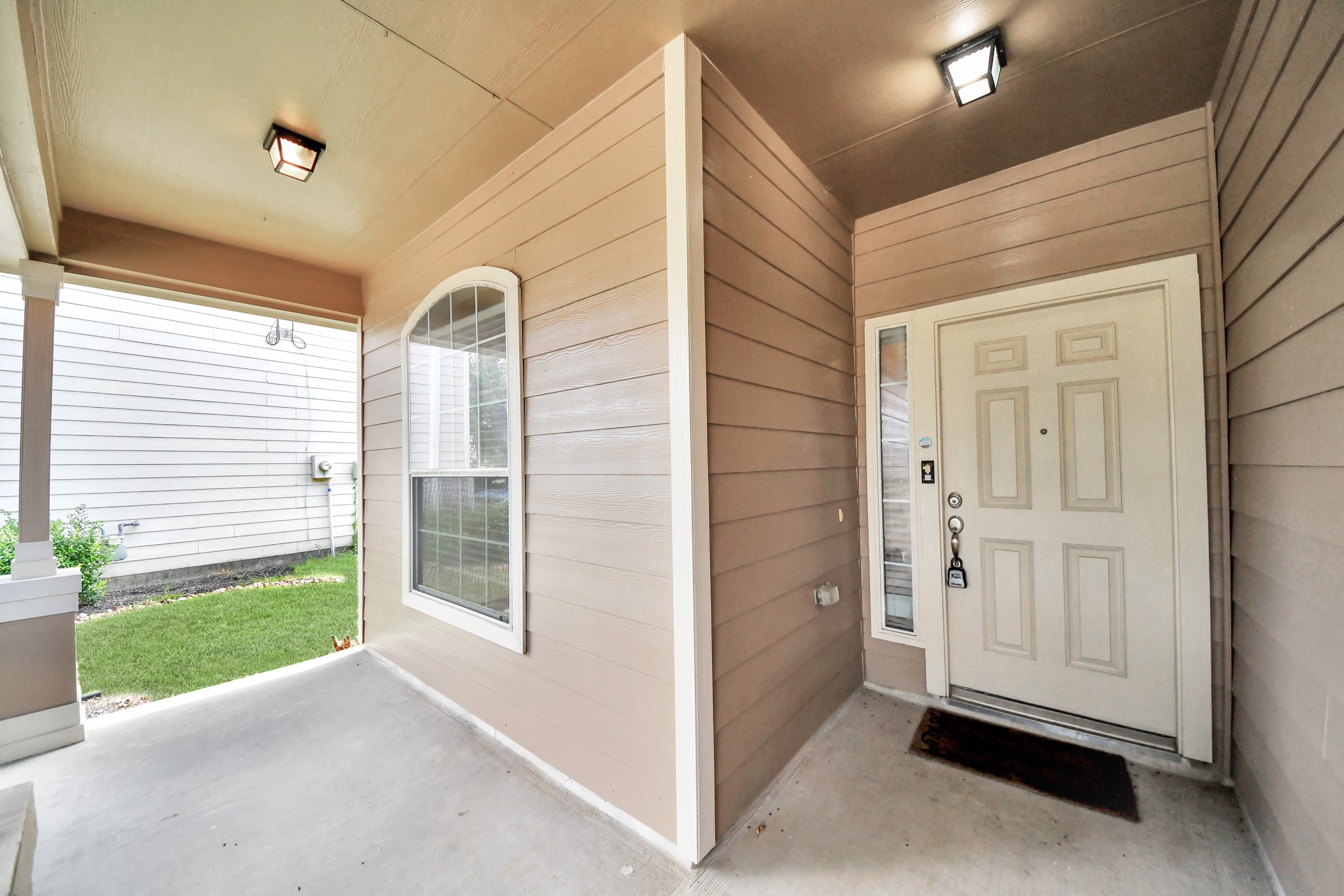 4242 Vineyard Meadow Lane Property Photo 4