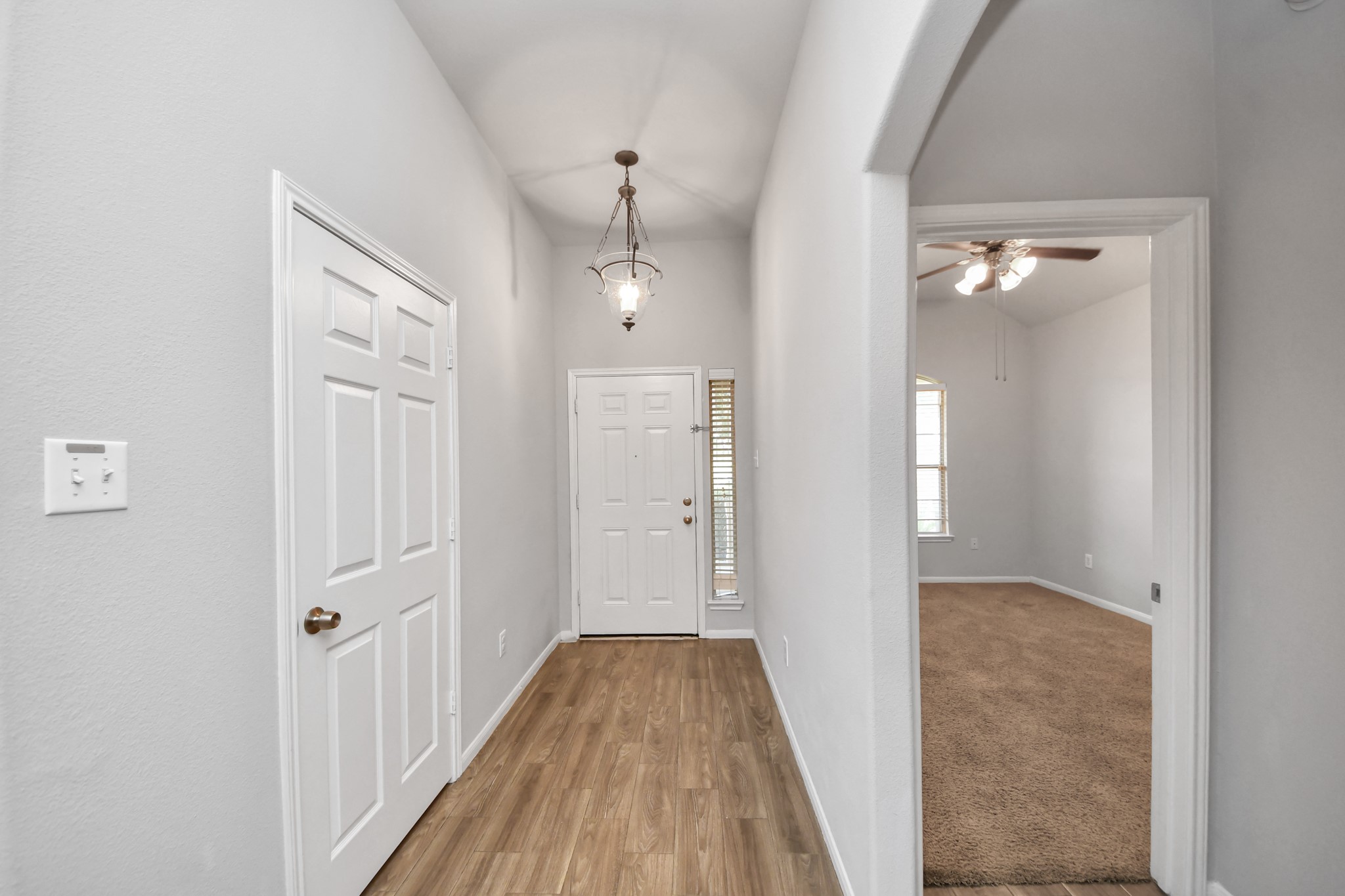 4242 Vineyard Meadow Lane Property Photo 7