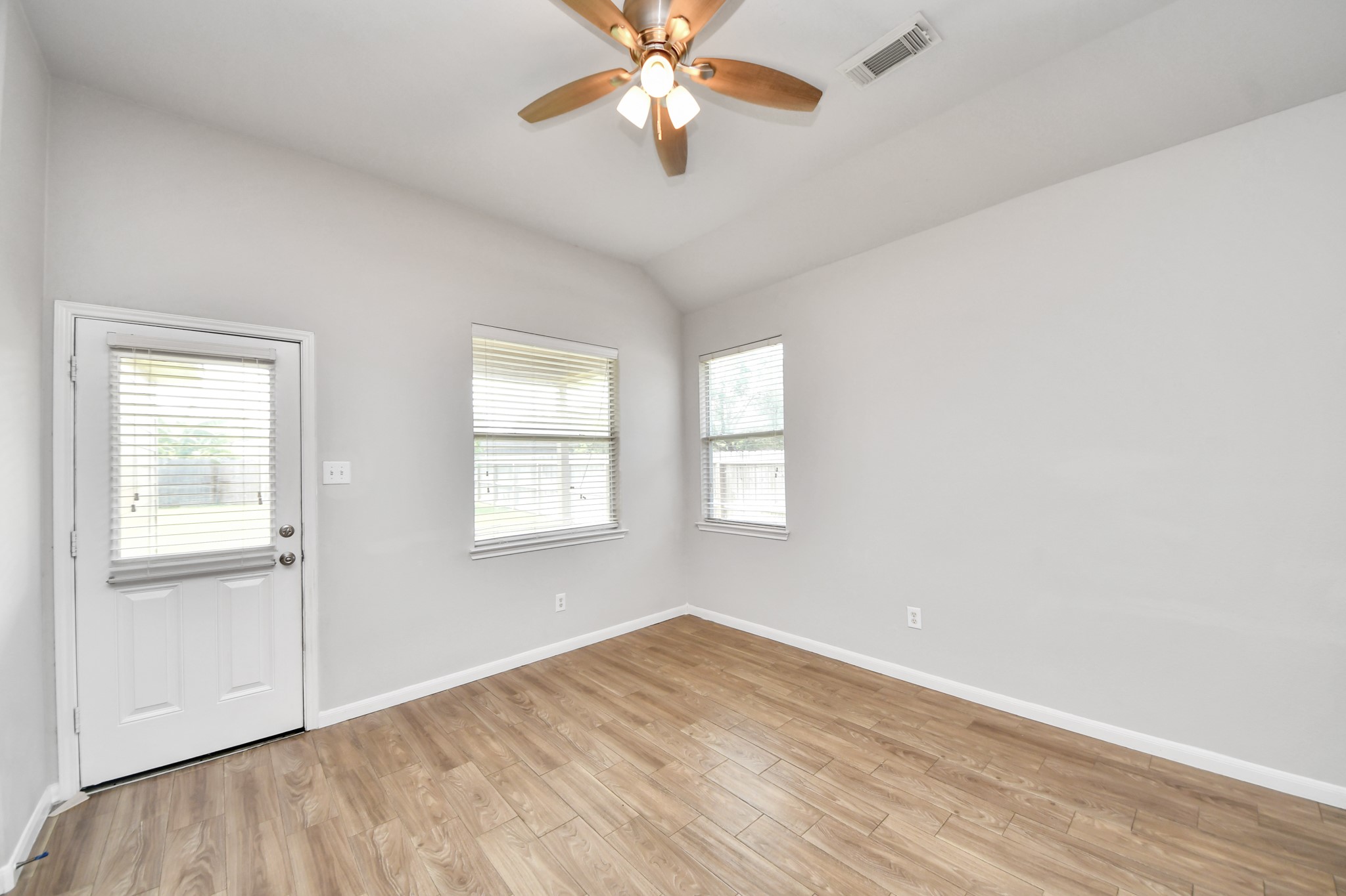 4242 Vineyard Meadow Lane Property Photo 12