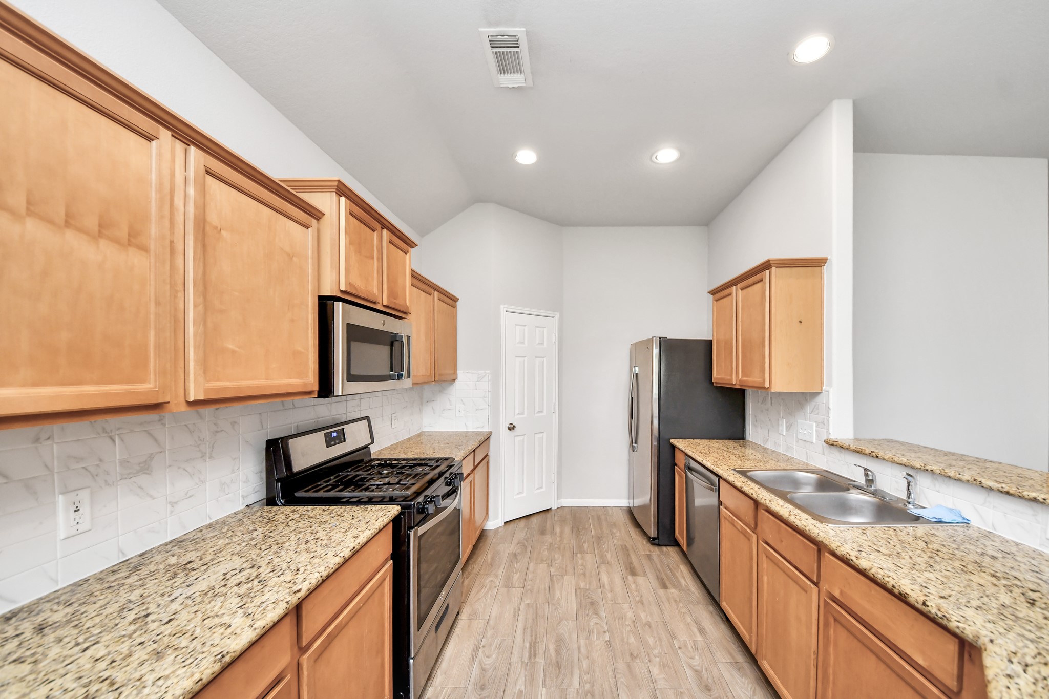 4242 Vineyard Meadow Lane Property Photo 15