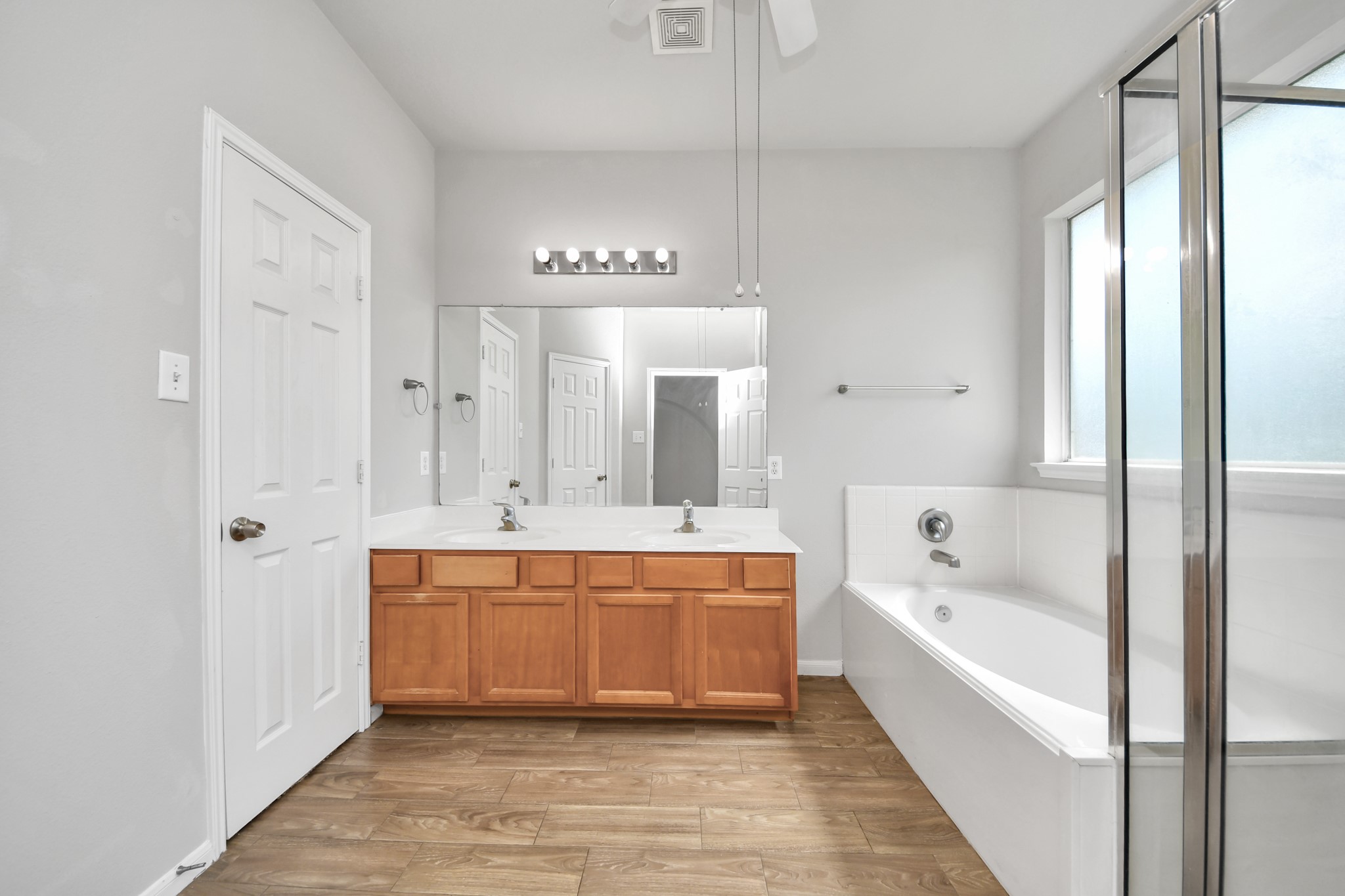 4242 Vineyard Meadow Lane Property Photo 27