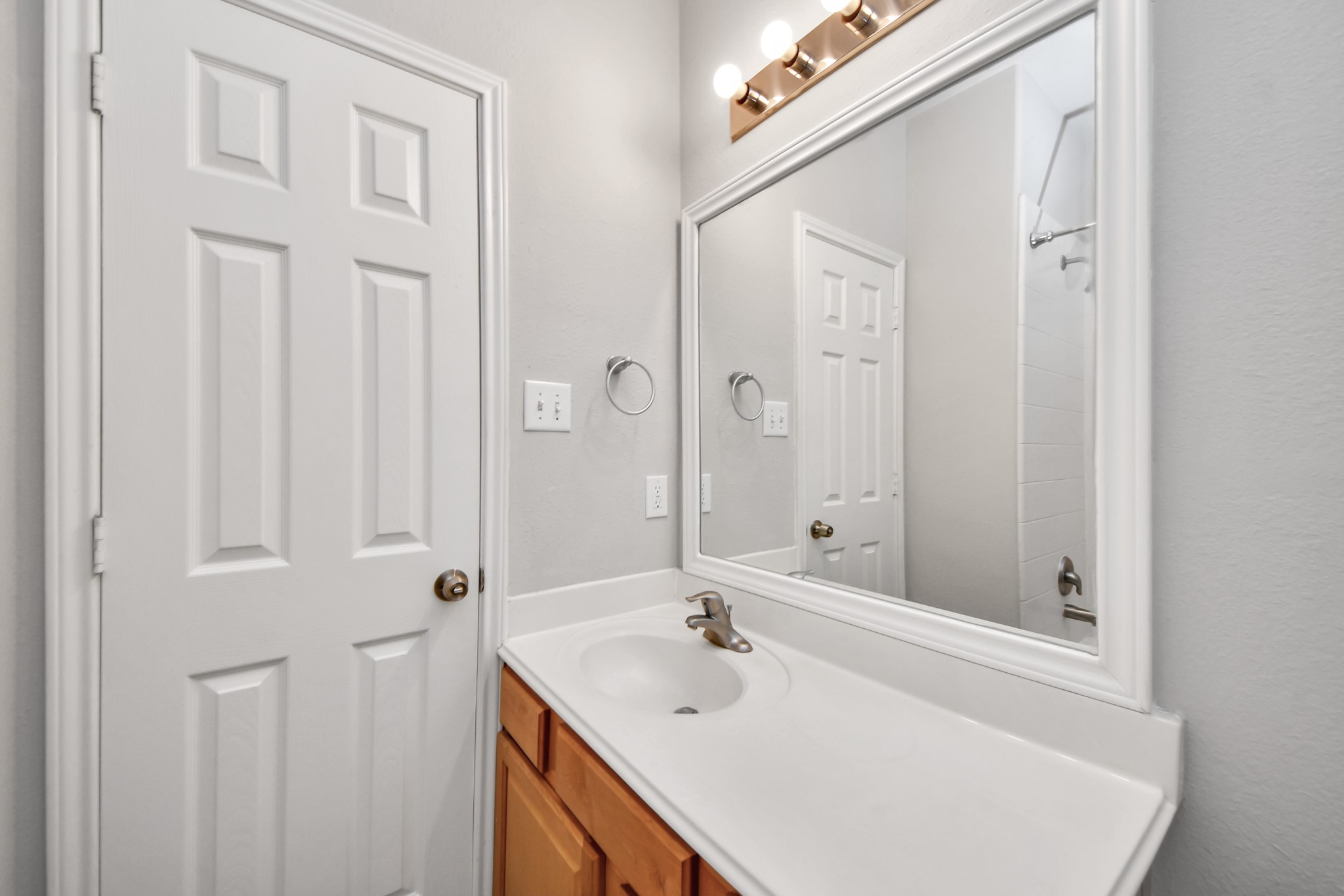 4242 Vineyard Meadow Lane Property Photo 33