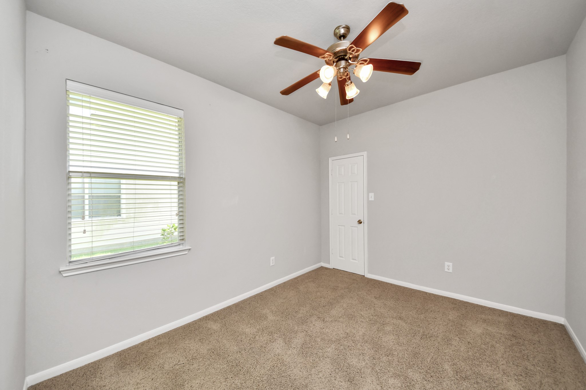 4242 Vineyard Meadow Lane Property Photo 34