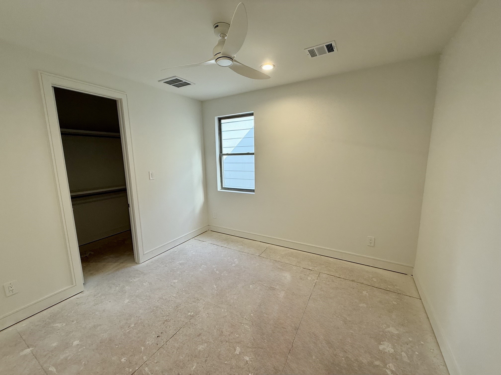 2412 Elmen Street Property Photo 11