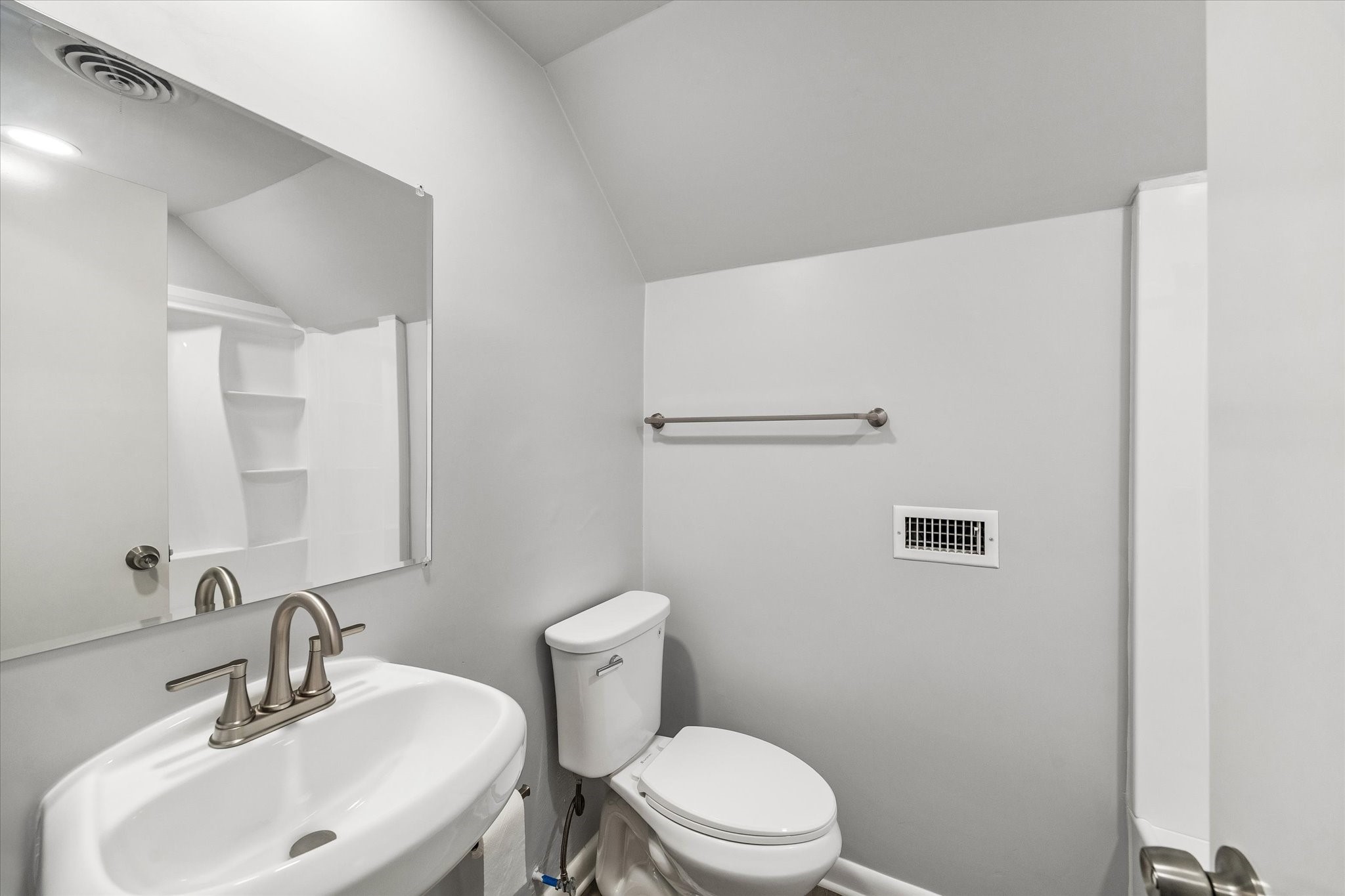 4114 Hill Oak Drive Property Photo 6