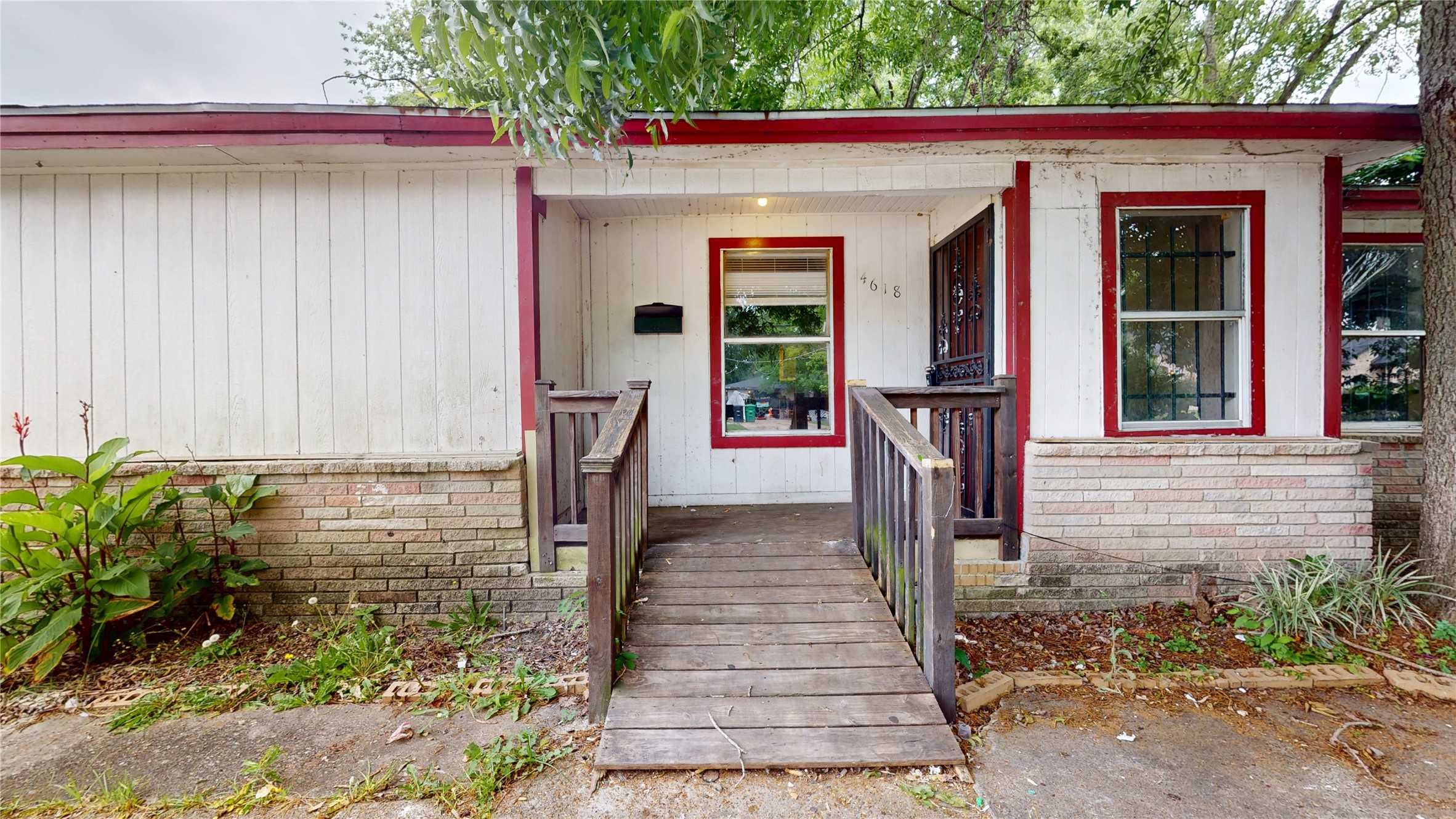 4618 Mallow Street Property Photo 1