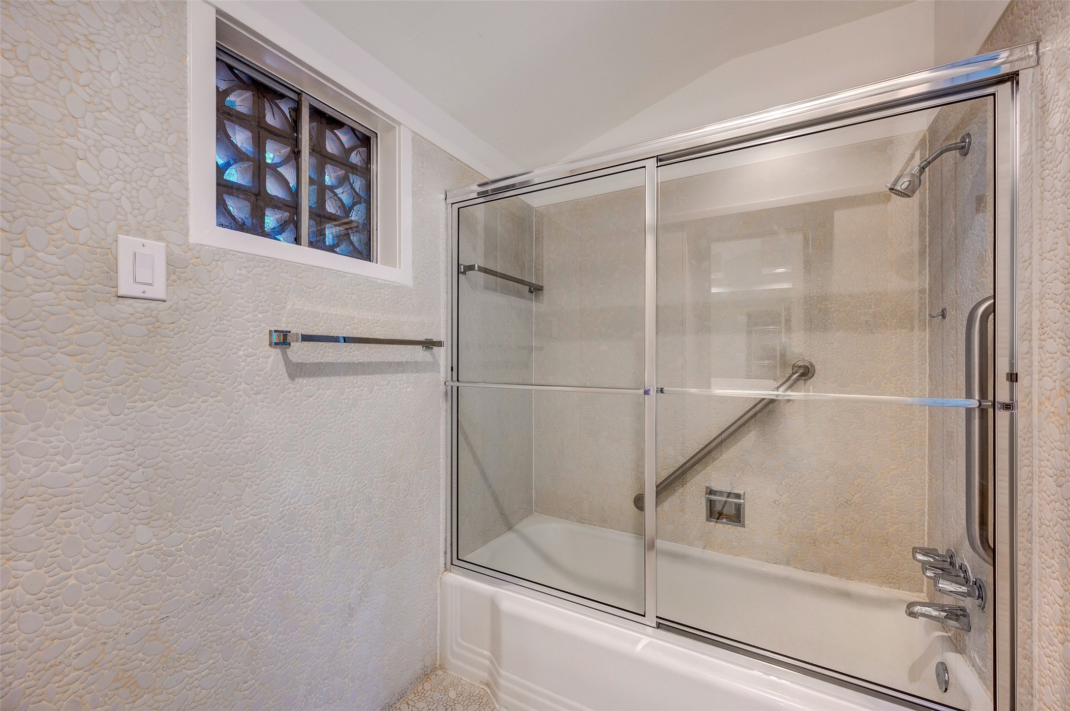 15 Saddlebrook Lane Property Photo 32