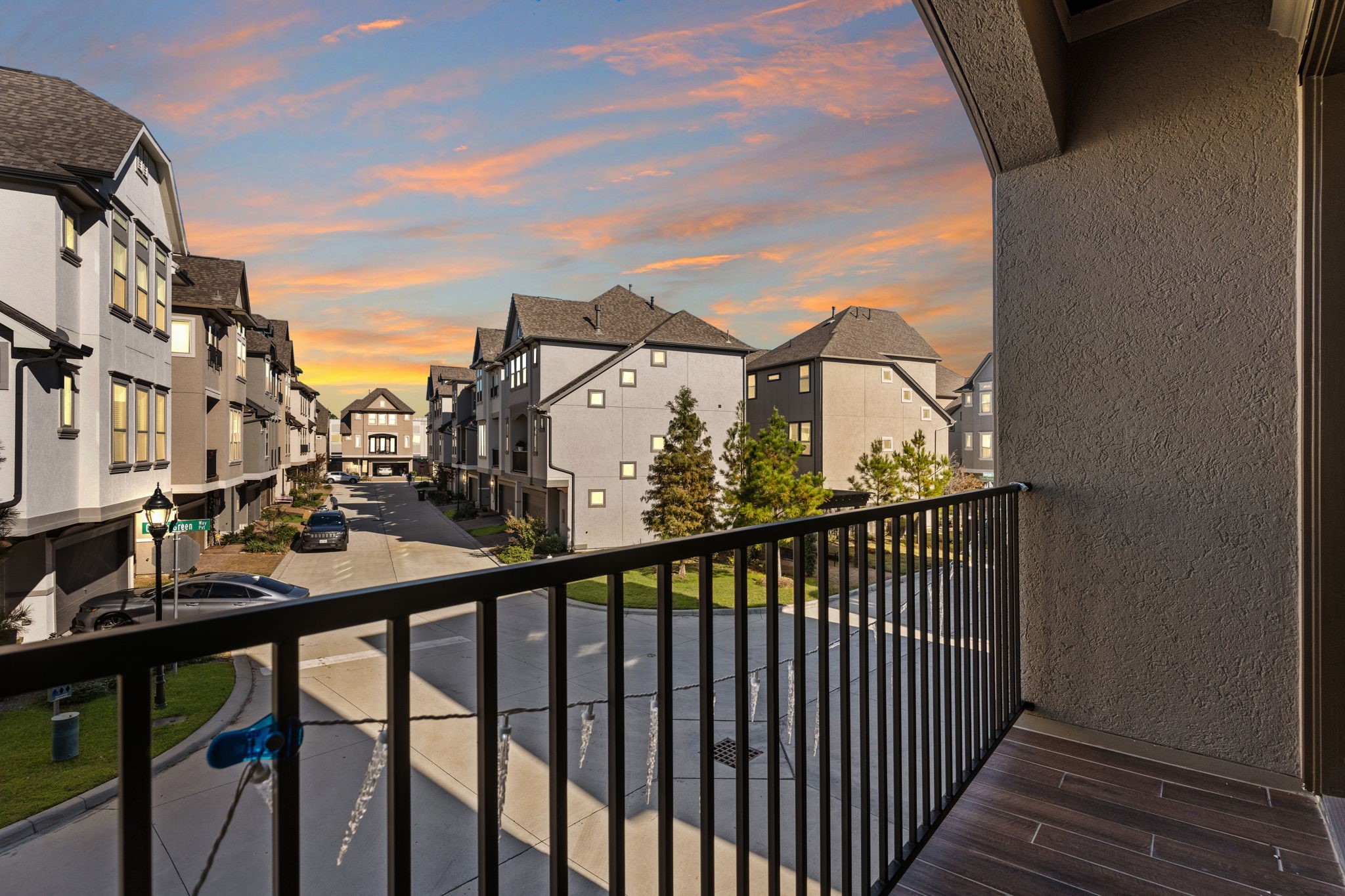 10617 Centre Green Way Way Property Photo 4