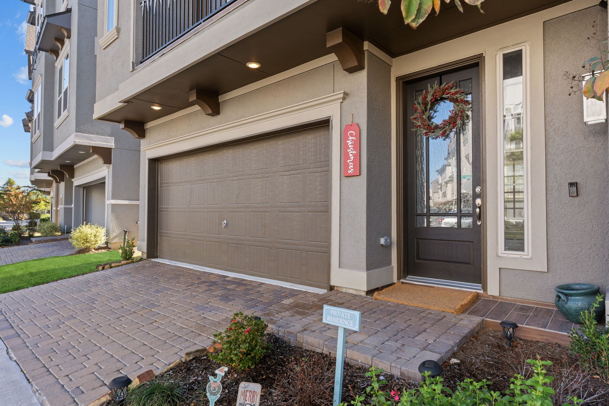 10617 Centre Green Way Way Property Photo 5