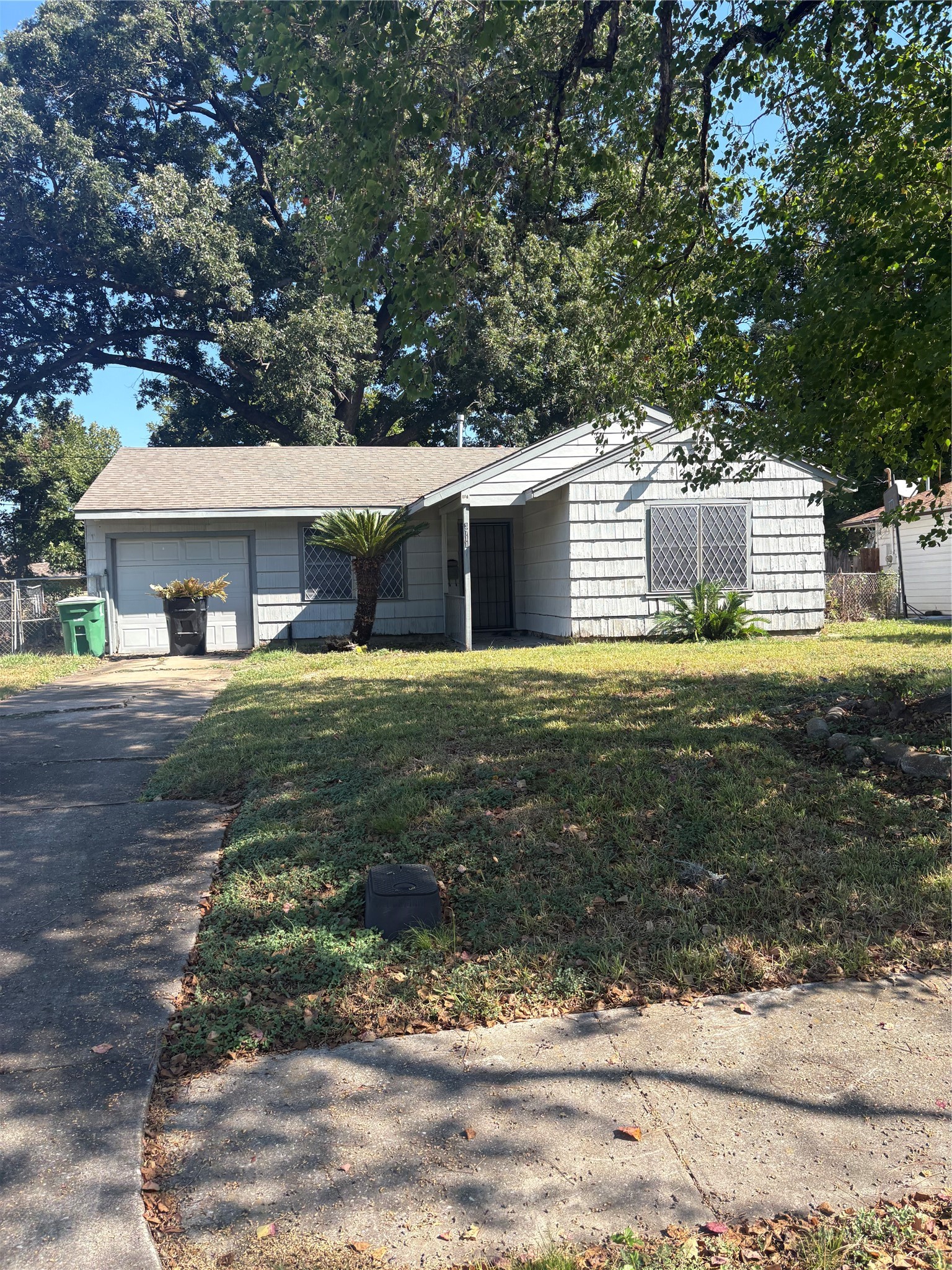 3711 Cosby Street Property Photo 1