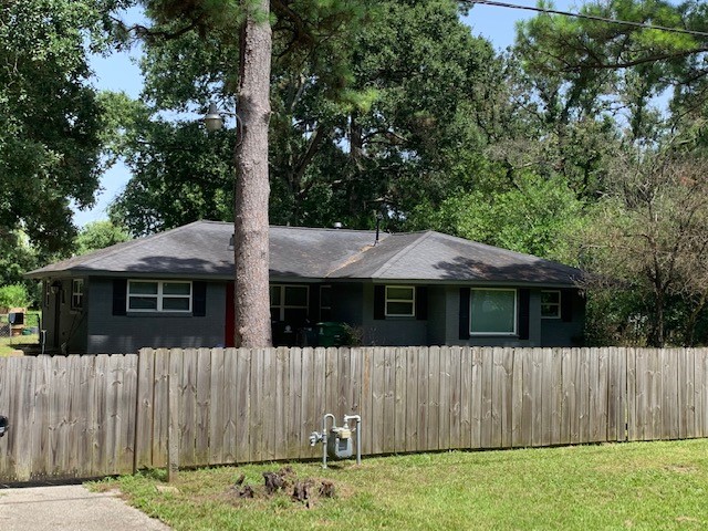 1630 Crestdale Drive Property Photo 2