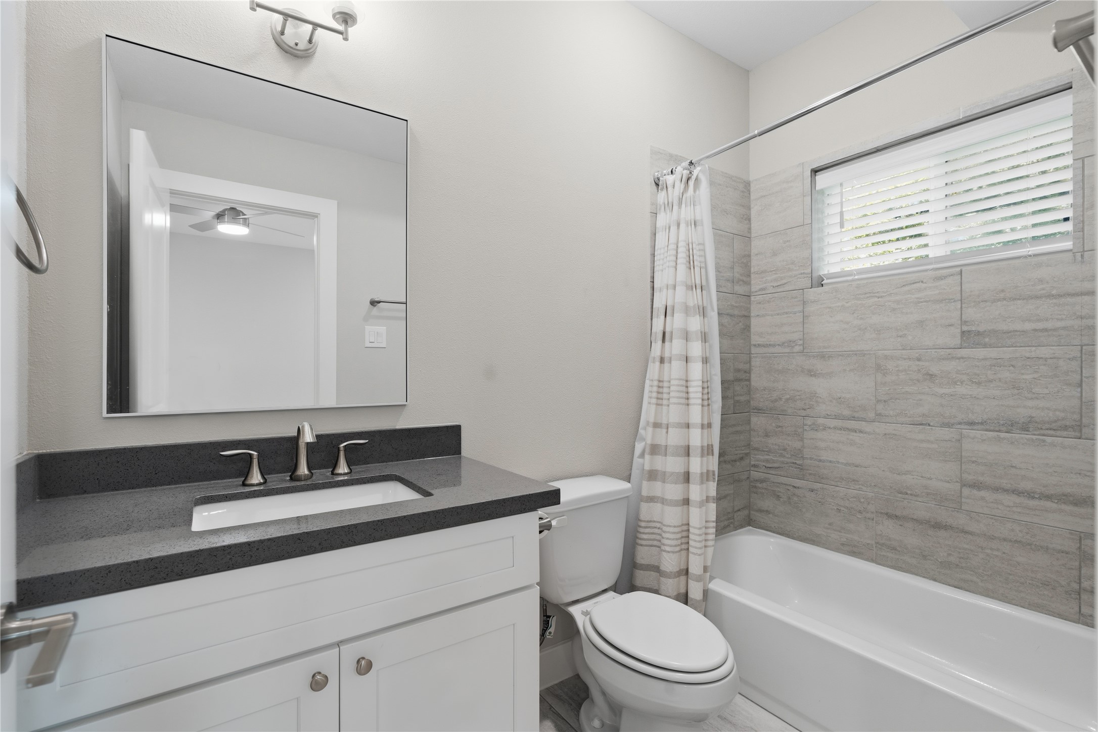 2102 Bello Amanecer Lane Property Photo 6