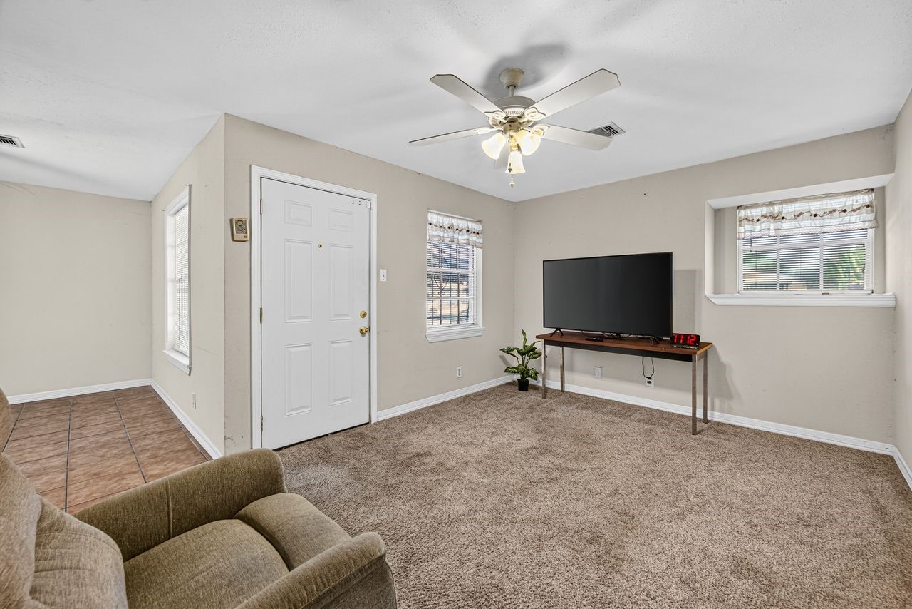 1230 Hopper Road Property Photo 9