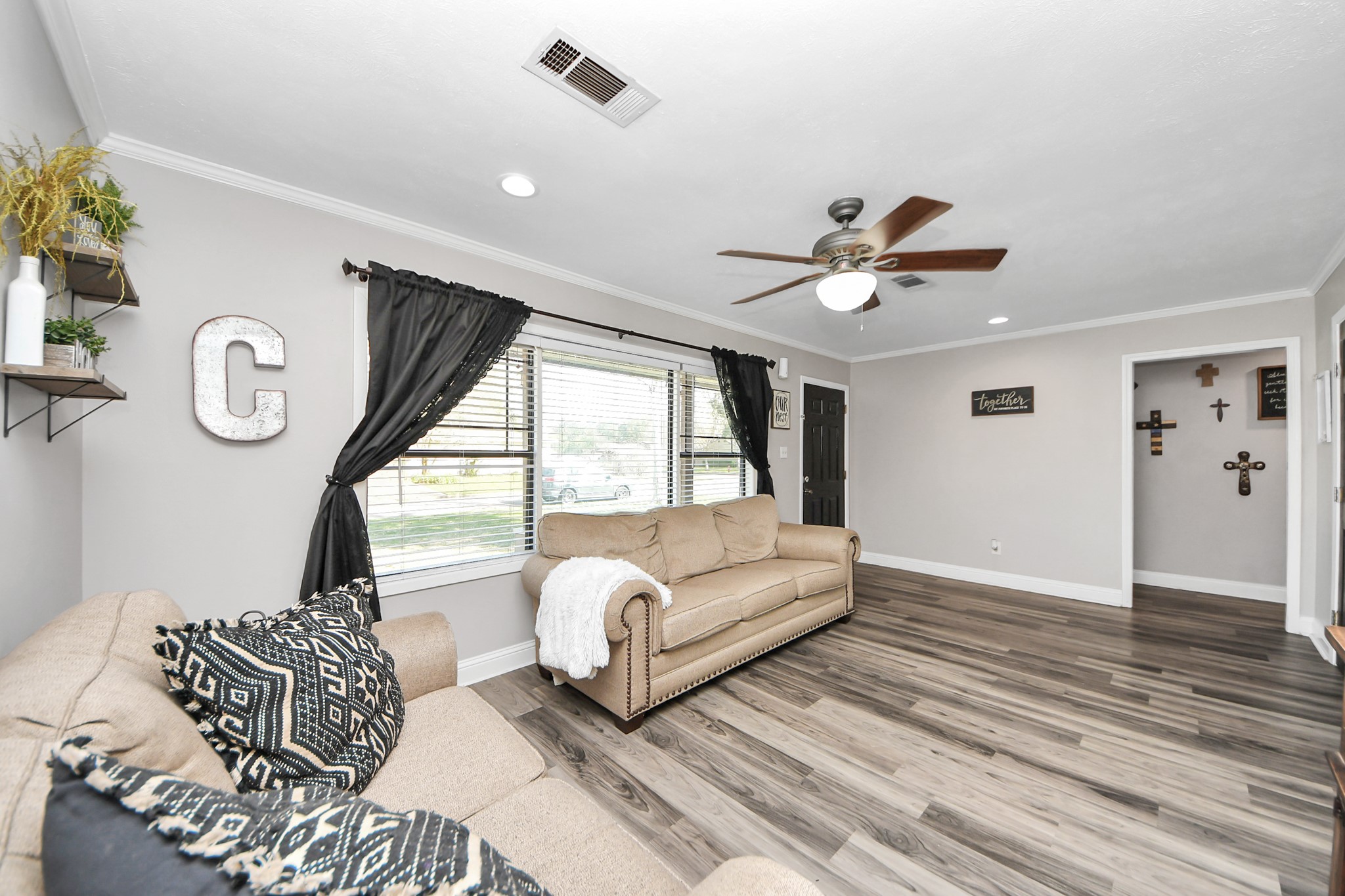 710 Dezso Drive Property Photo 12