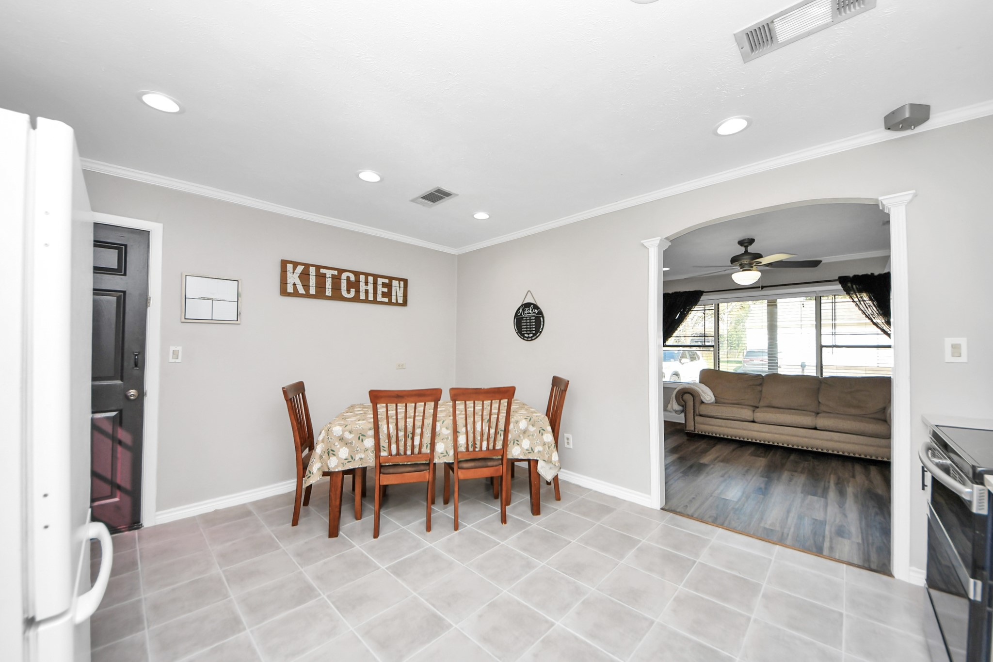 710 Dezso Drive Property Photo 17