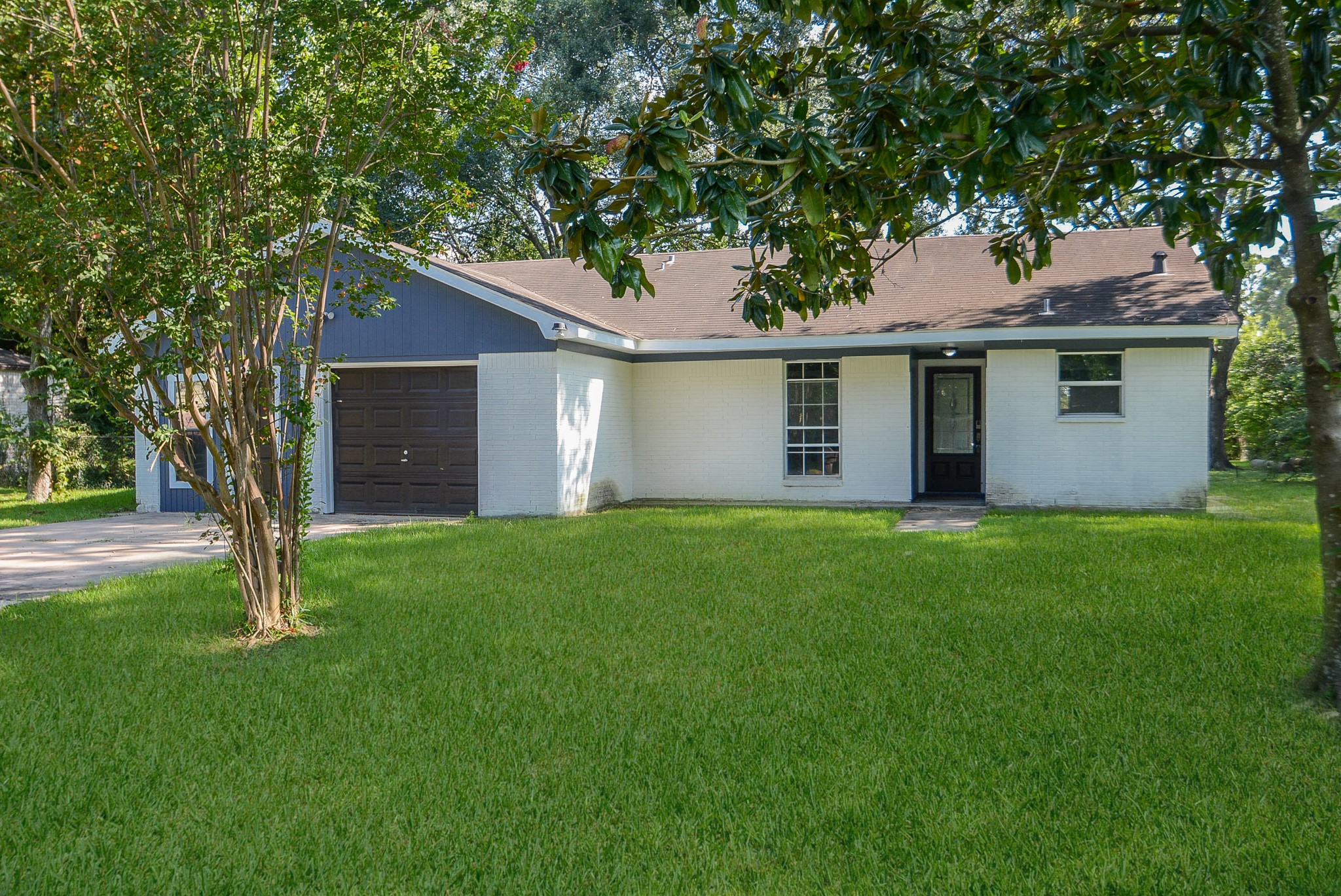 12315 Maxim Drive Property Photo 3