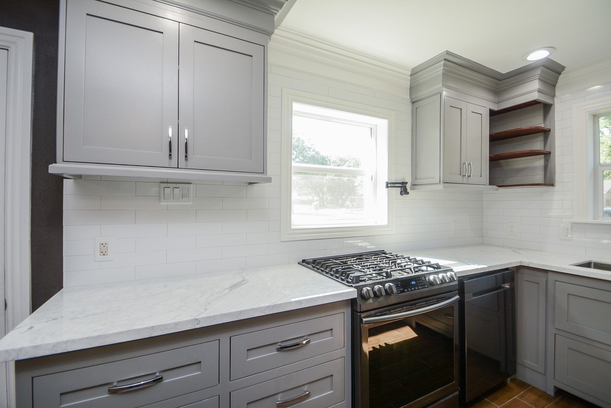 12315 Maxim Drive Property Photo 17