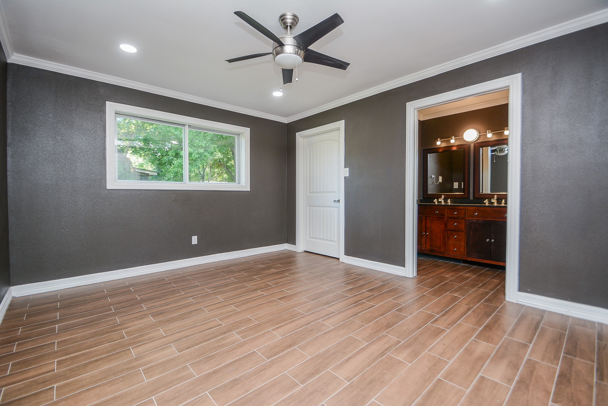 12315 Maxim Drive Property Photo 29