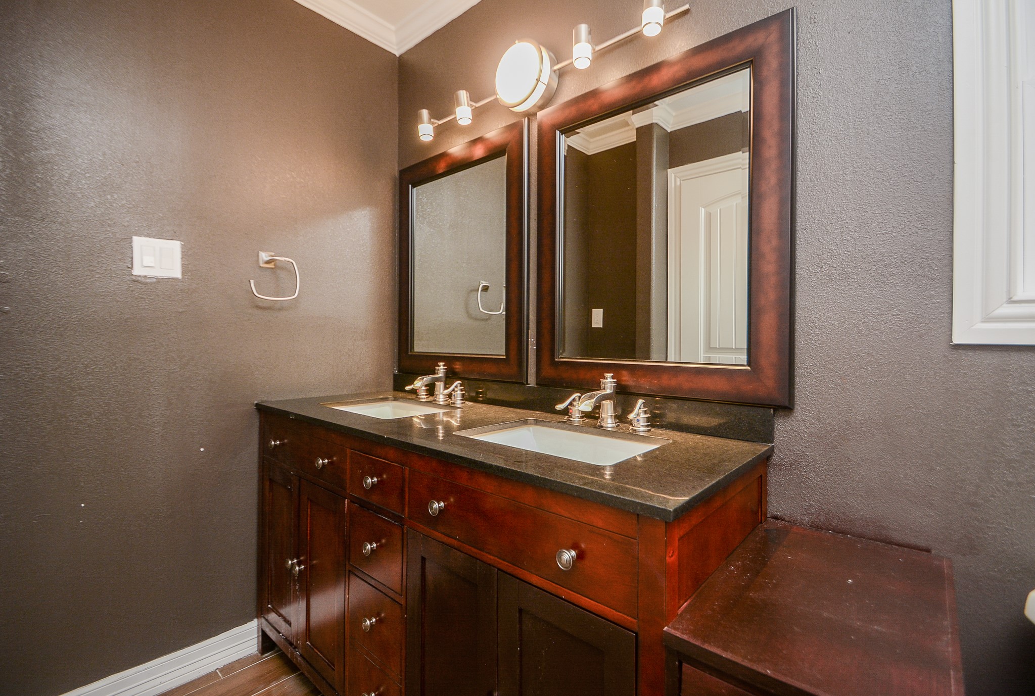 12315 Maxim Drive Property Photo 33