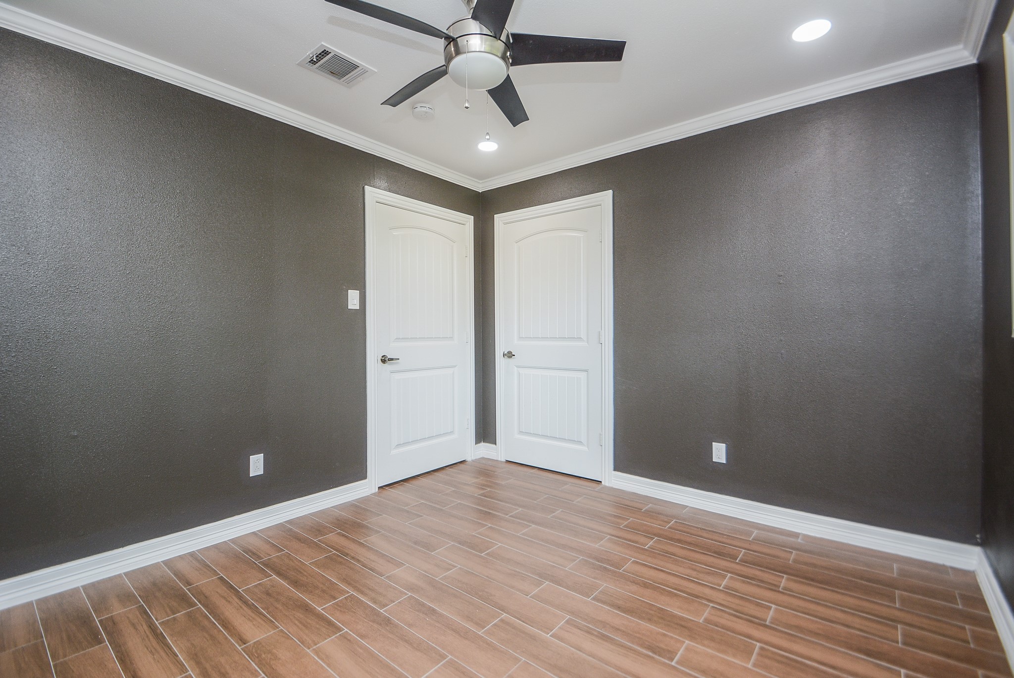 12315 Maxim Drive Property Photo 39