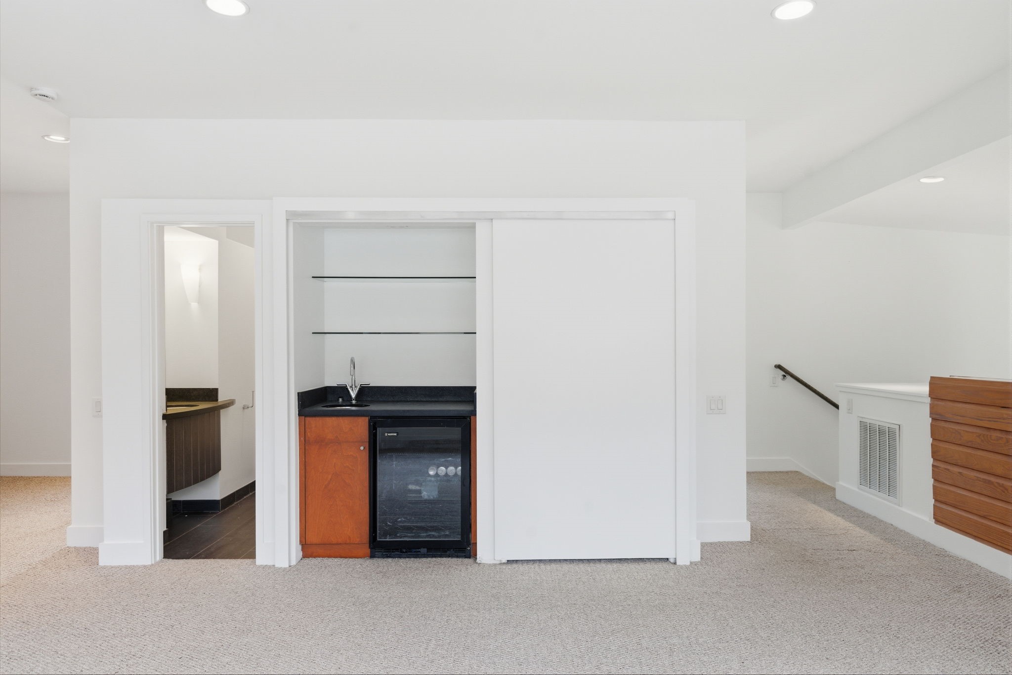 7002 Newcastle Street Property Photo 7