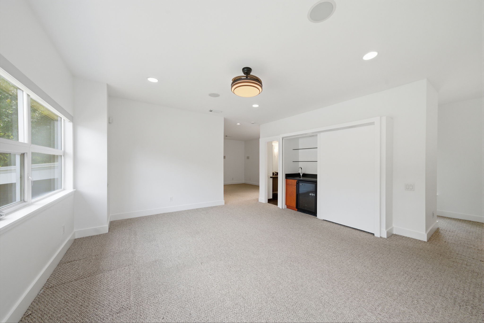 7002 Newcastle Street Property Photo 8