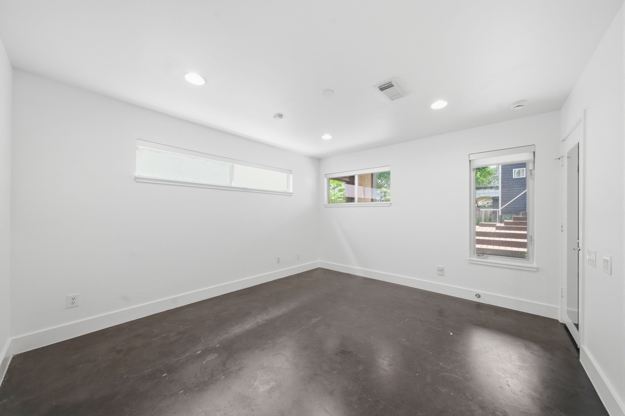7002 Newcastle Street Property Photo 25