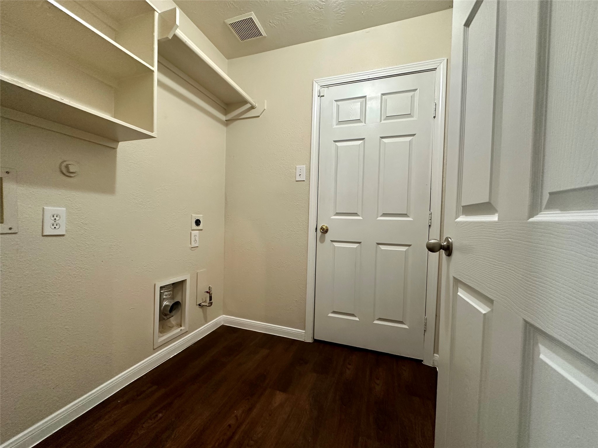 19011 Spring Meadows Lane Property Photo 12