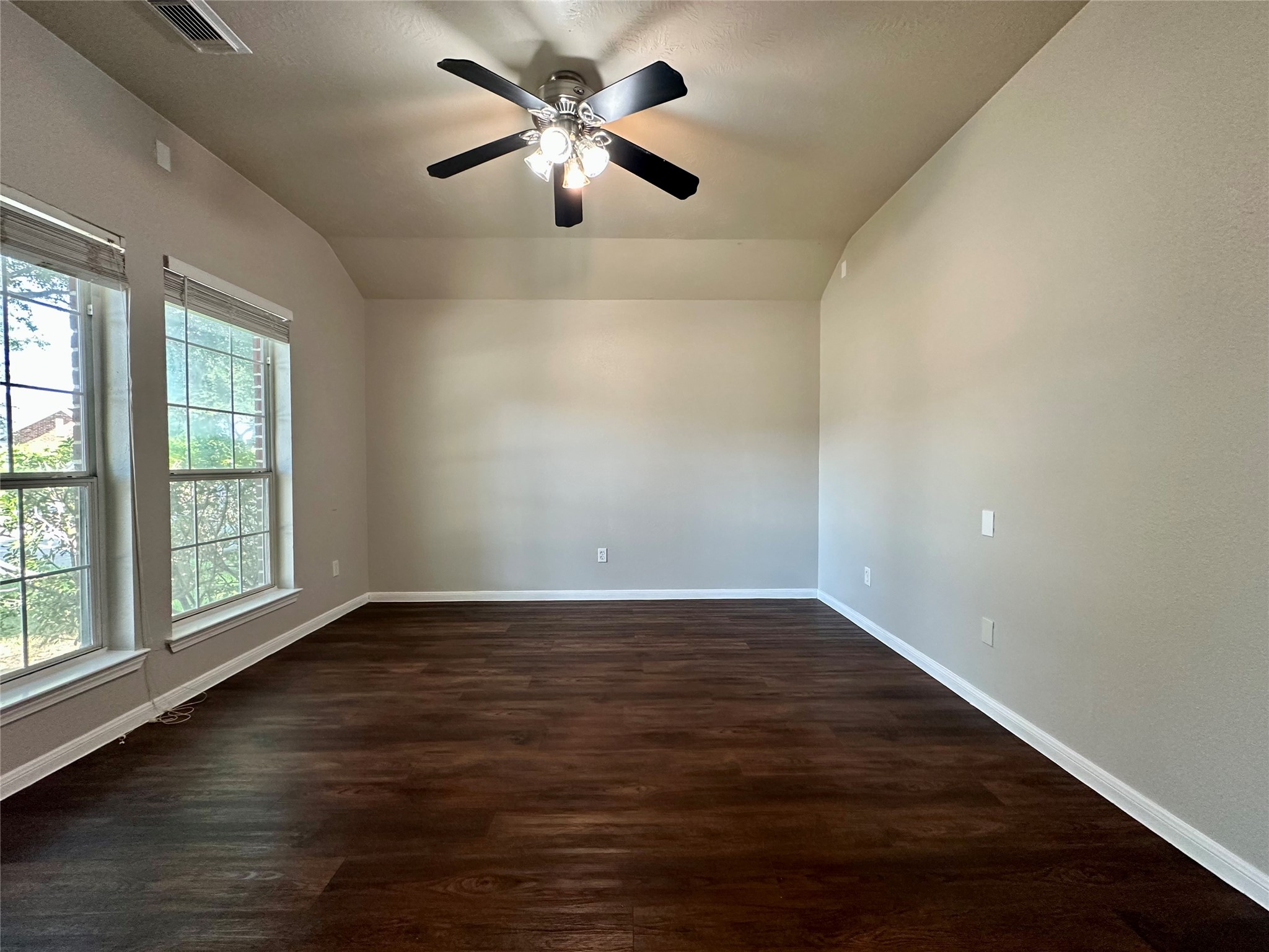 19011 Spring Meadows Lane Property Photo 29
