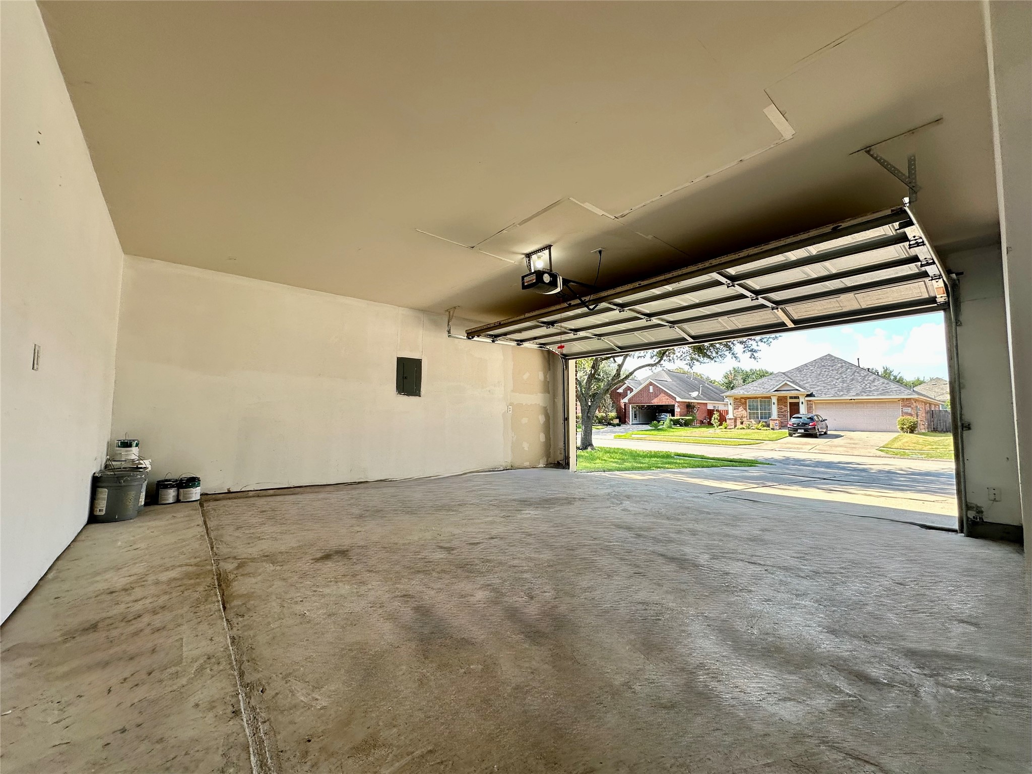 19011 Spring Meadows Lane Property Photo 34