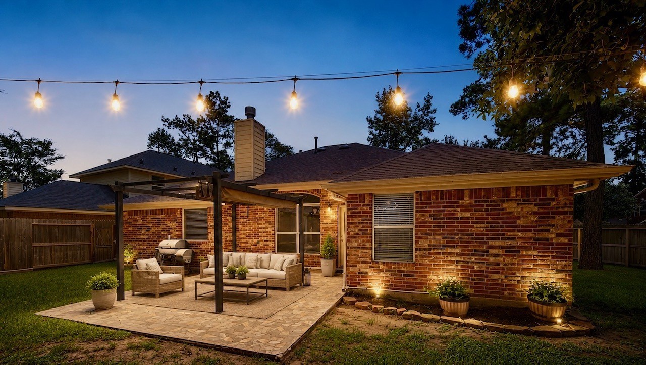 22 Fair Light Court Property Photo 15