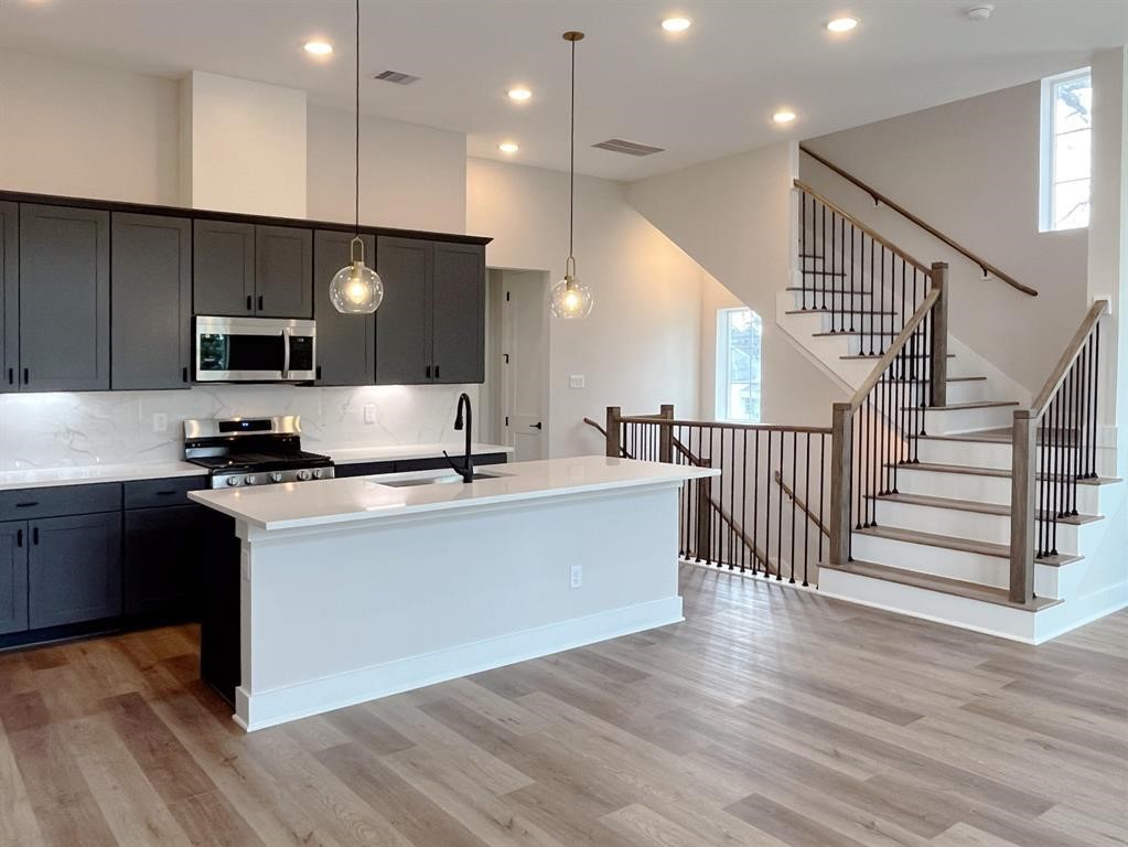 1806 Line Street Property Photo 4
