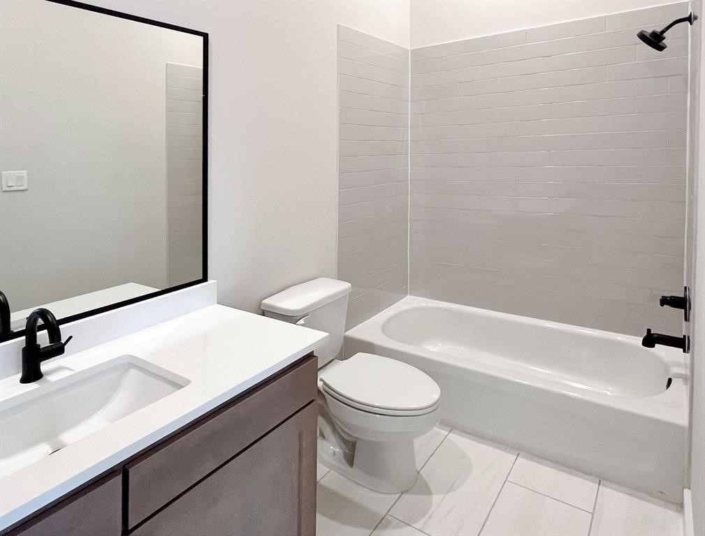 1806 Line Street Property Photo 12