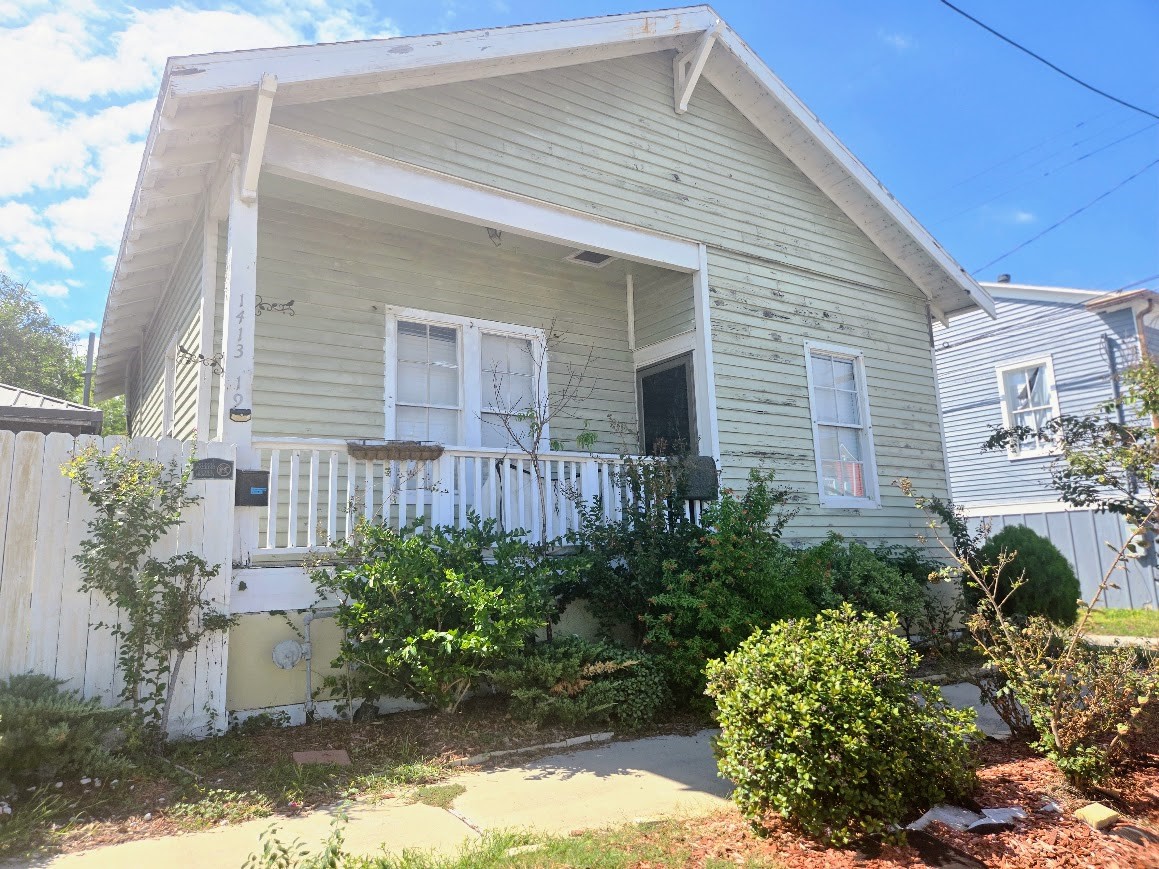 1413 19th Street Property Photo 2
