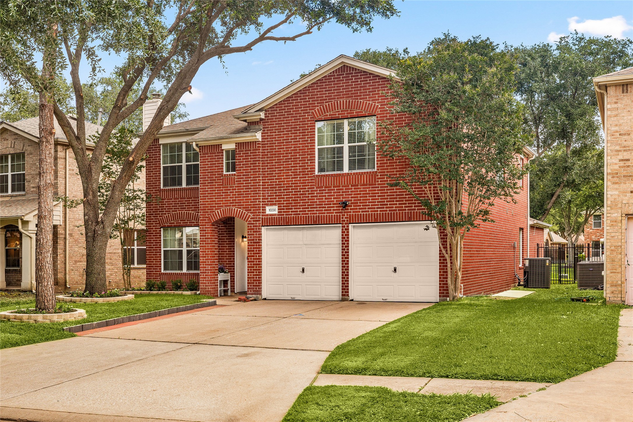 10230 E Summit Canyon Drive Property Photo 4