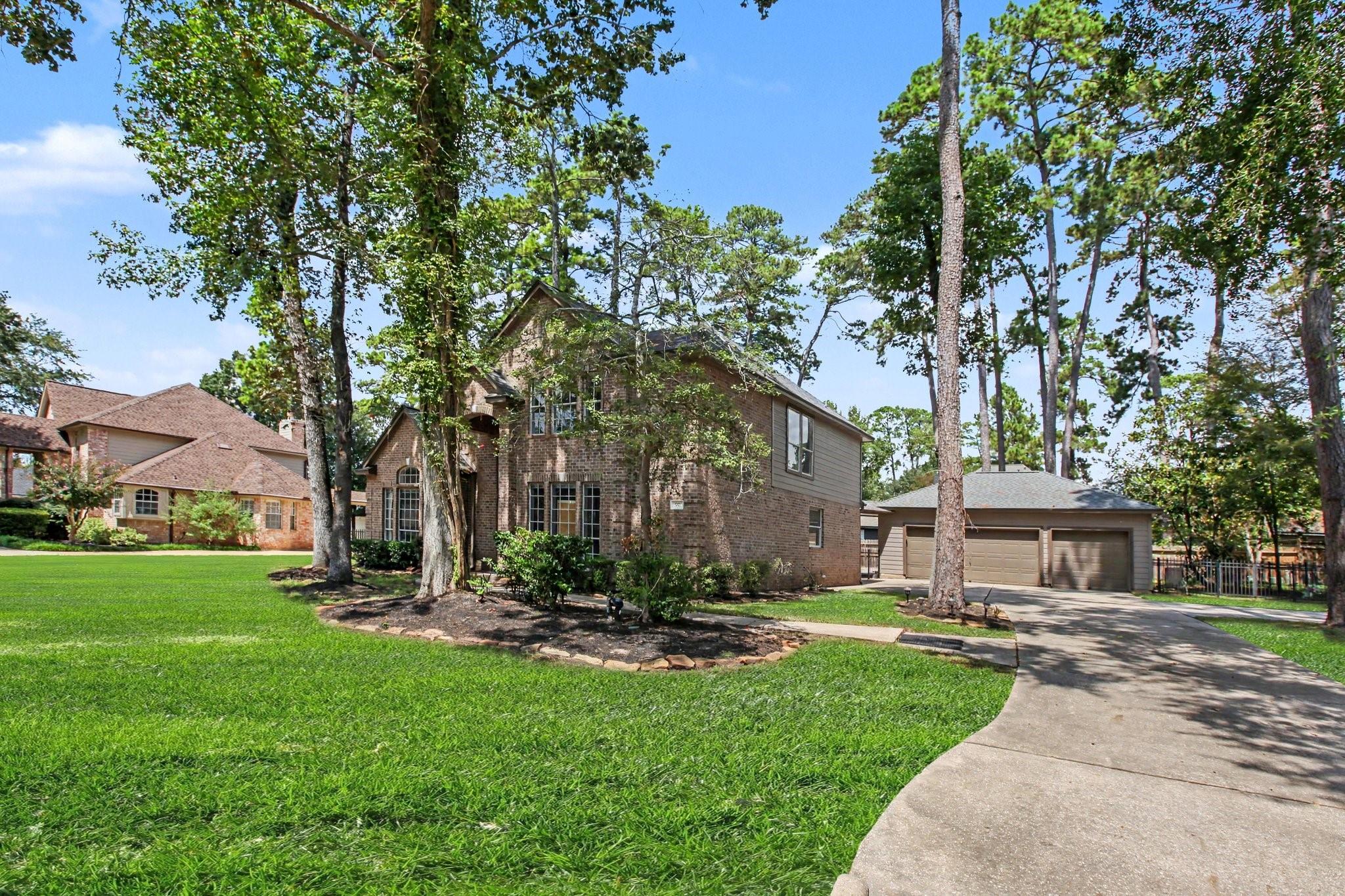 551 Stephen F Austin Drive, Conroe Tx 77302 Property Photo 3